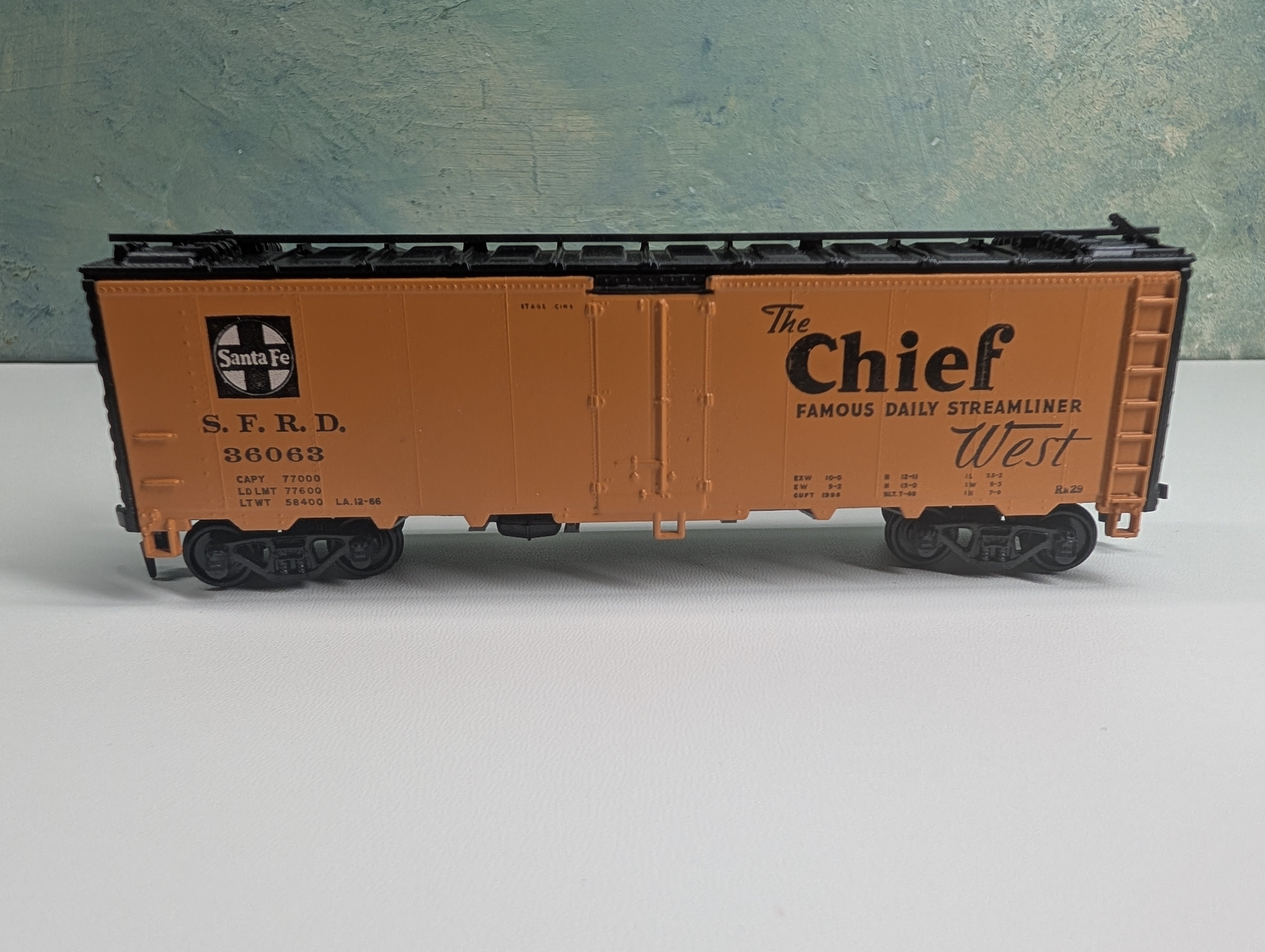 USED Athearn HO Scale 40' Reefer Santa Fe SFRD #36063