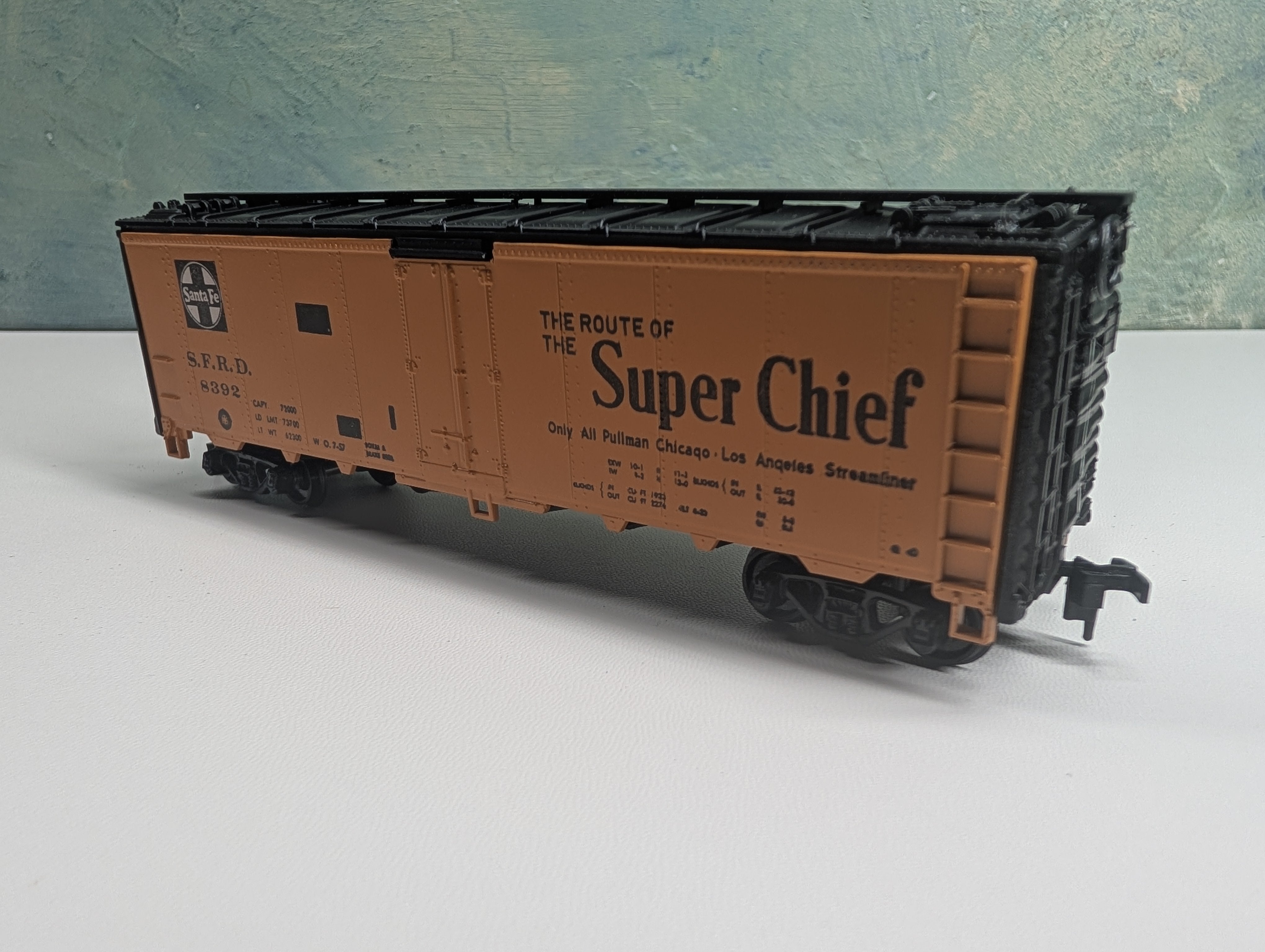 USED Athearn HO Scale 40' Reefer Santa Fe SFRD #8392