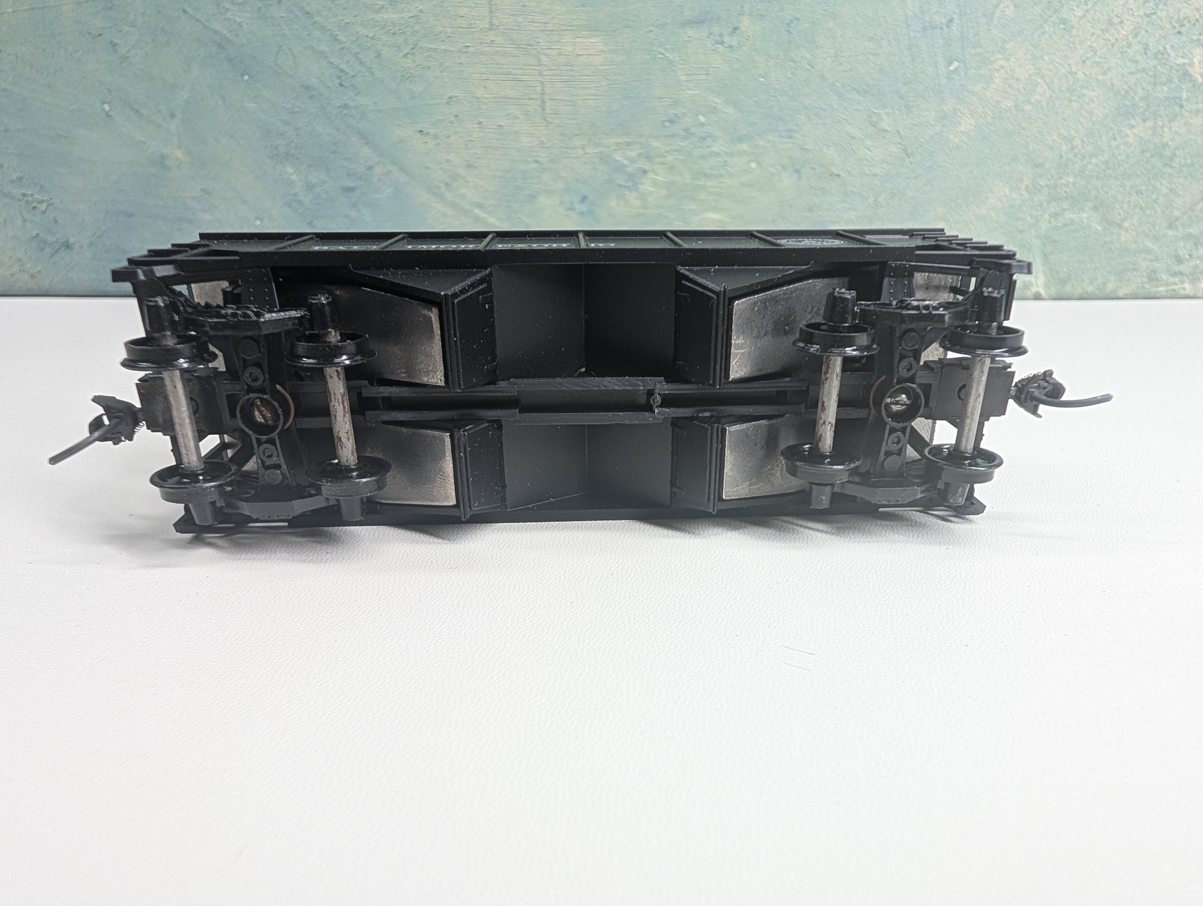USED Athearn HO Scale 34' Open Hopper w/ Coal Load Baltimore and Ohio B&O #233507