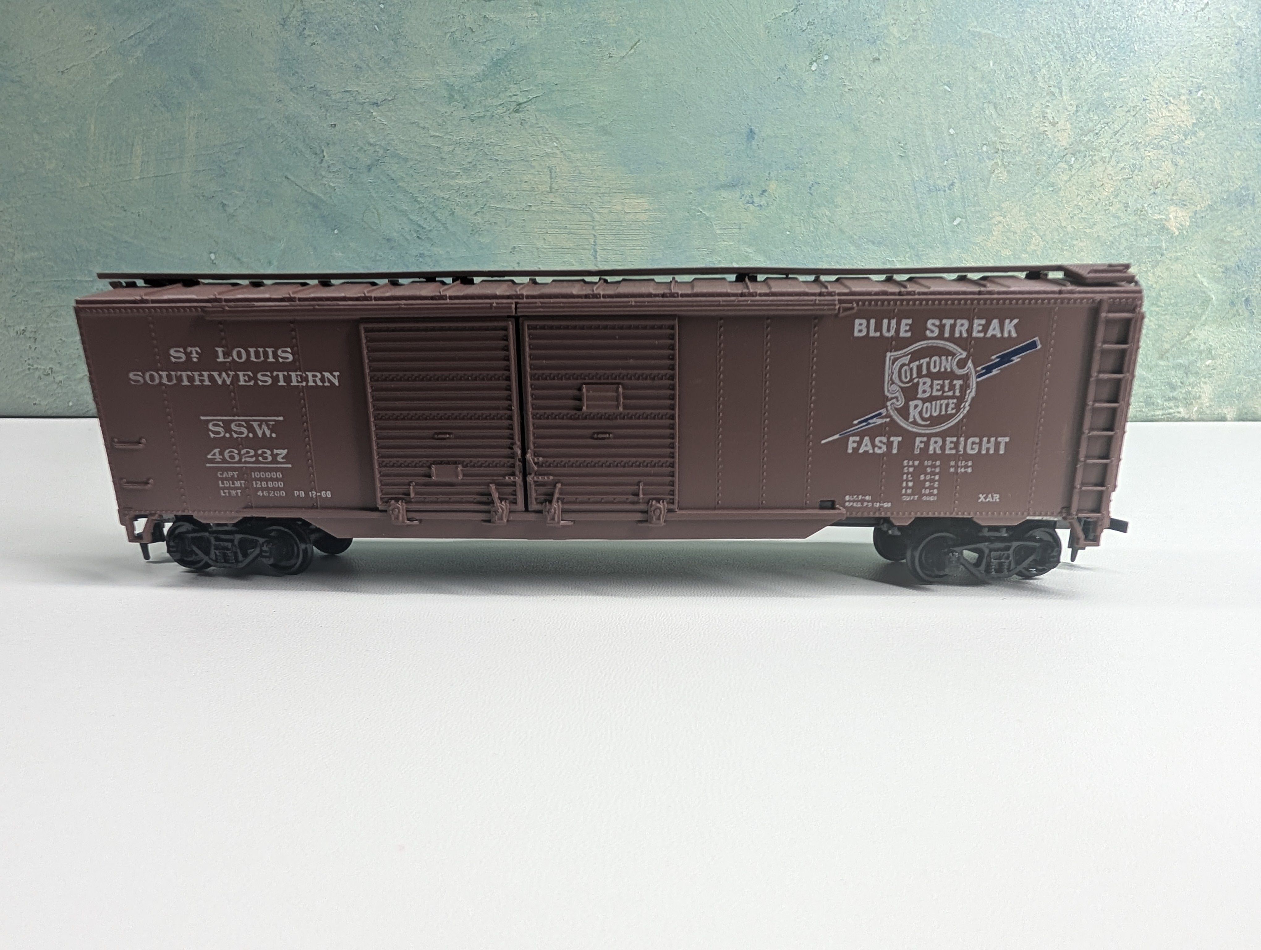 USED Athearn HO Scale 50' Box Car St Louis Southwestern SSW #46237 Blue Streak Cotton Belt Route