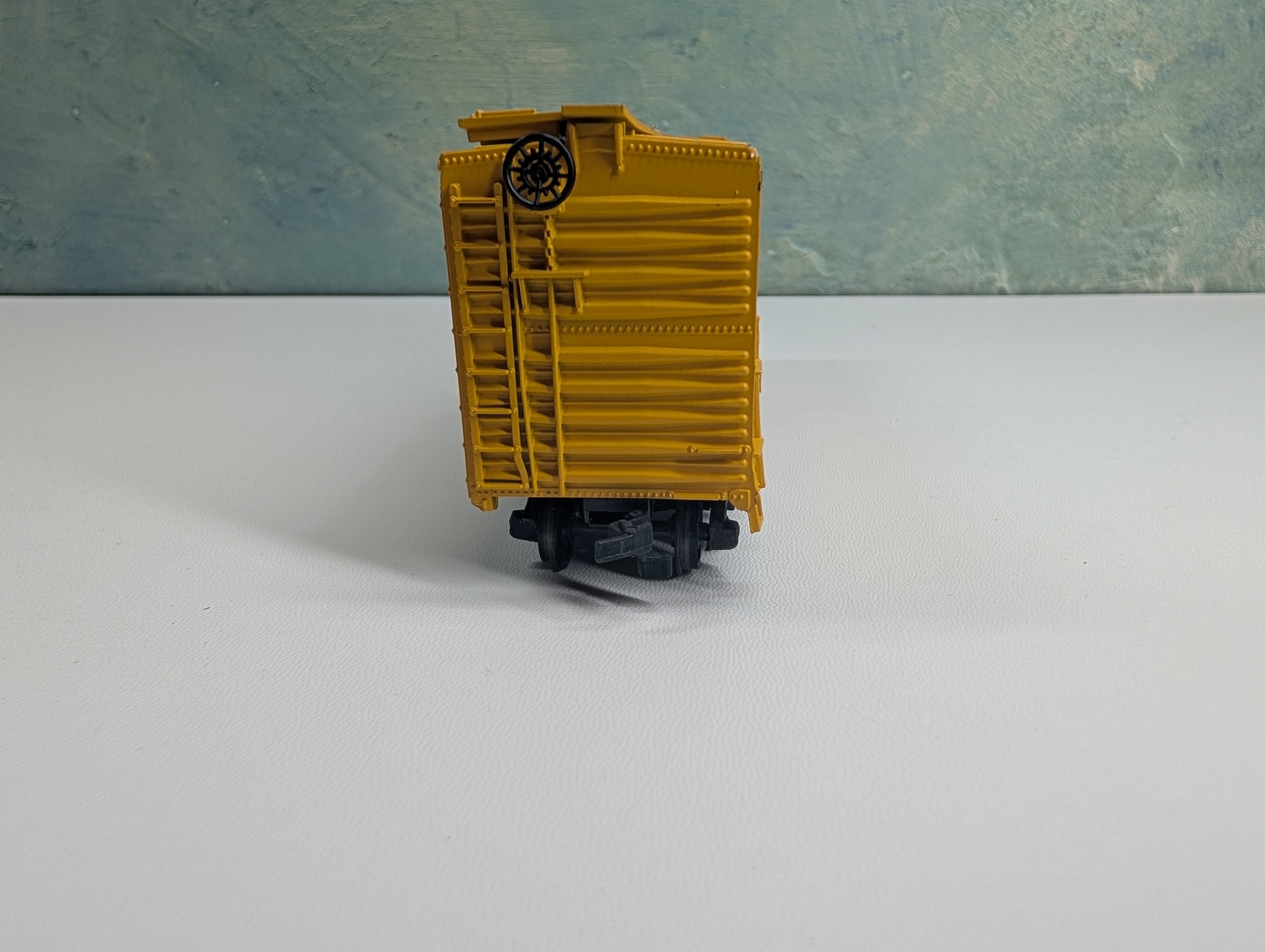 USED Athearn HO Scale Cattle Stock Car MKT #47150