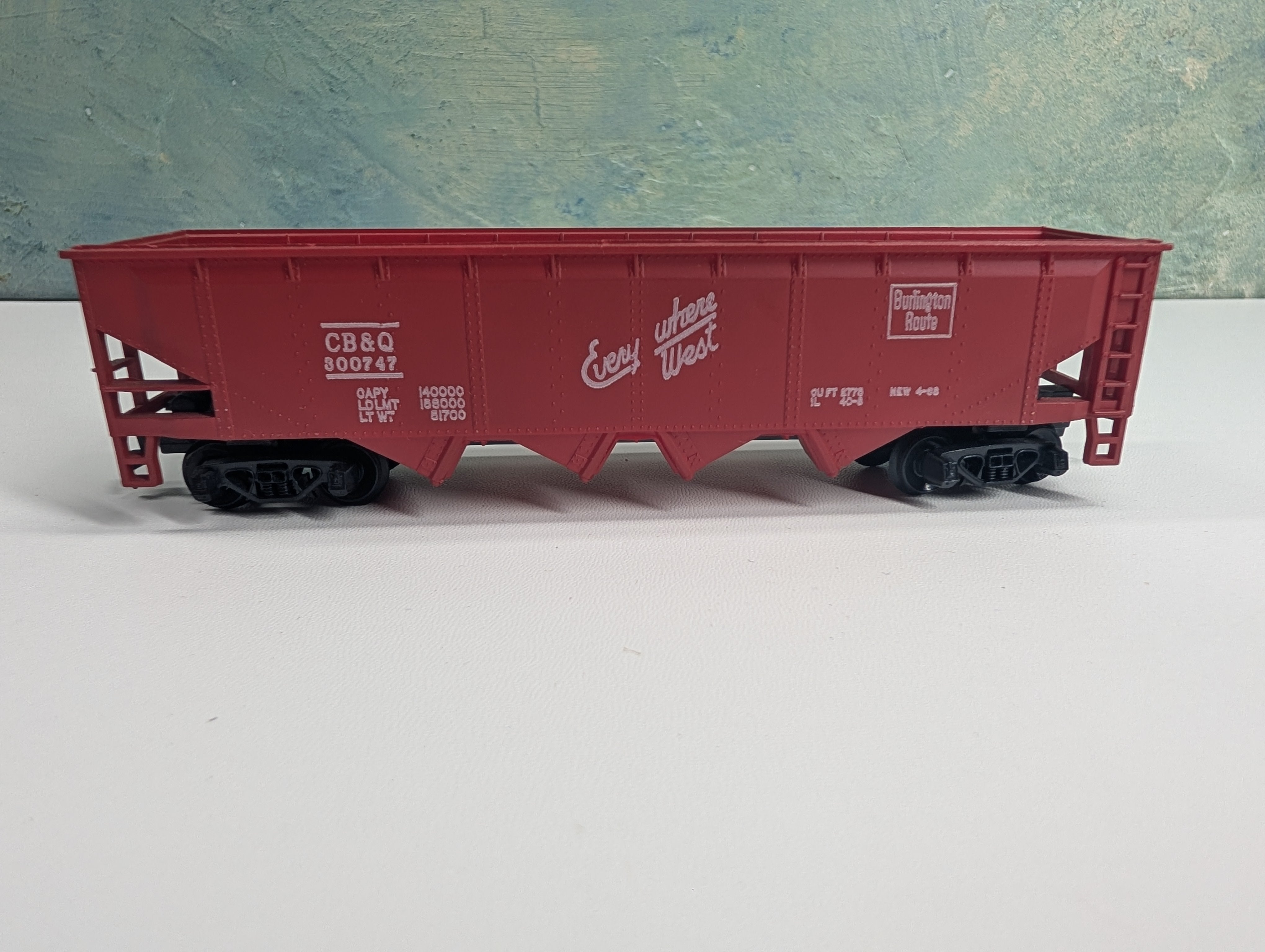 USED Tyco HO Scale Quad Hopper Burlington CB&Q #300747