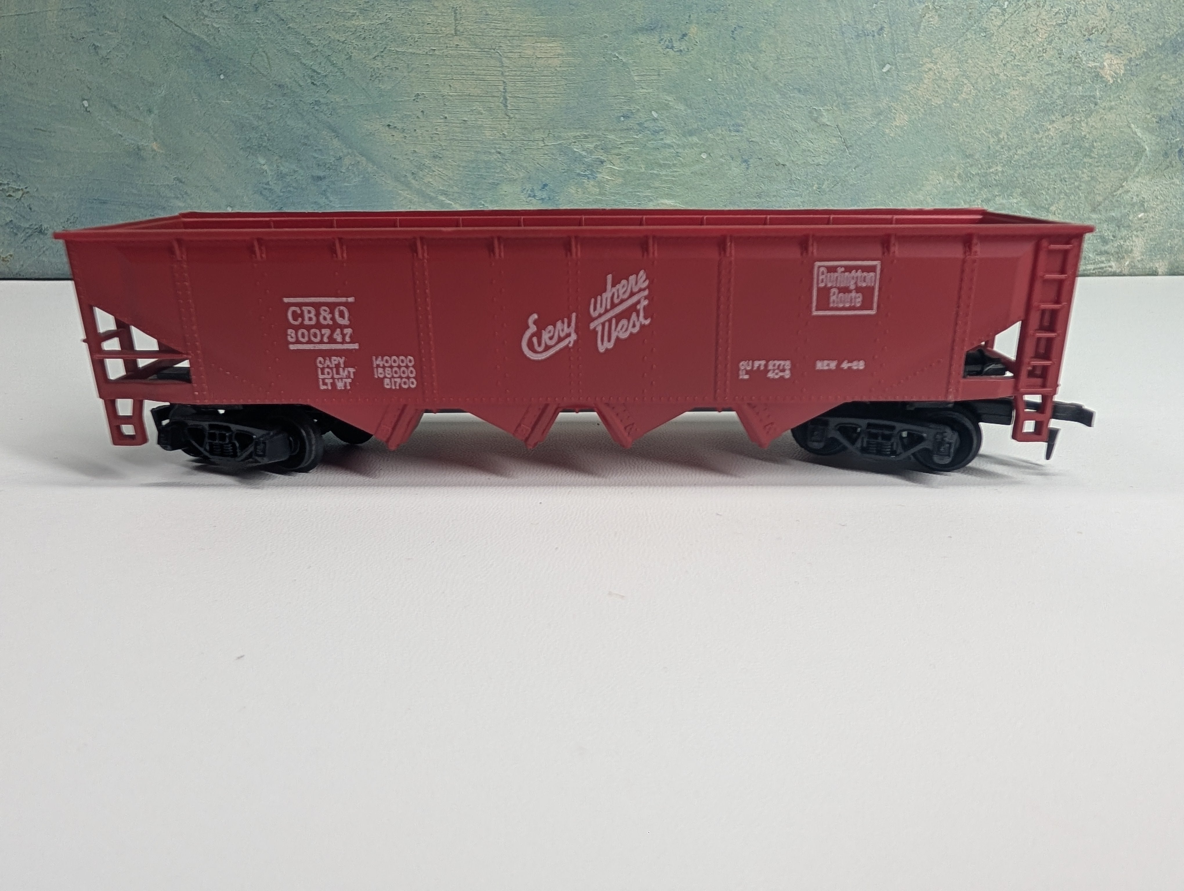 USED Tyco HO Scale Quad Hopper Burlington CB&Q #300747