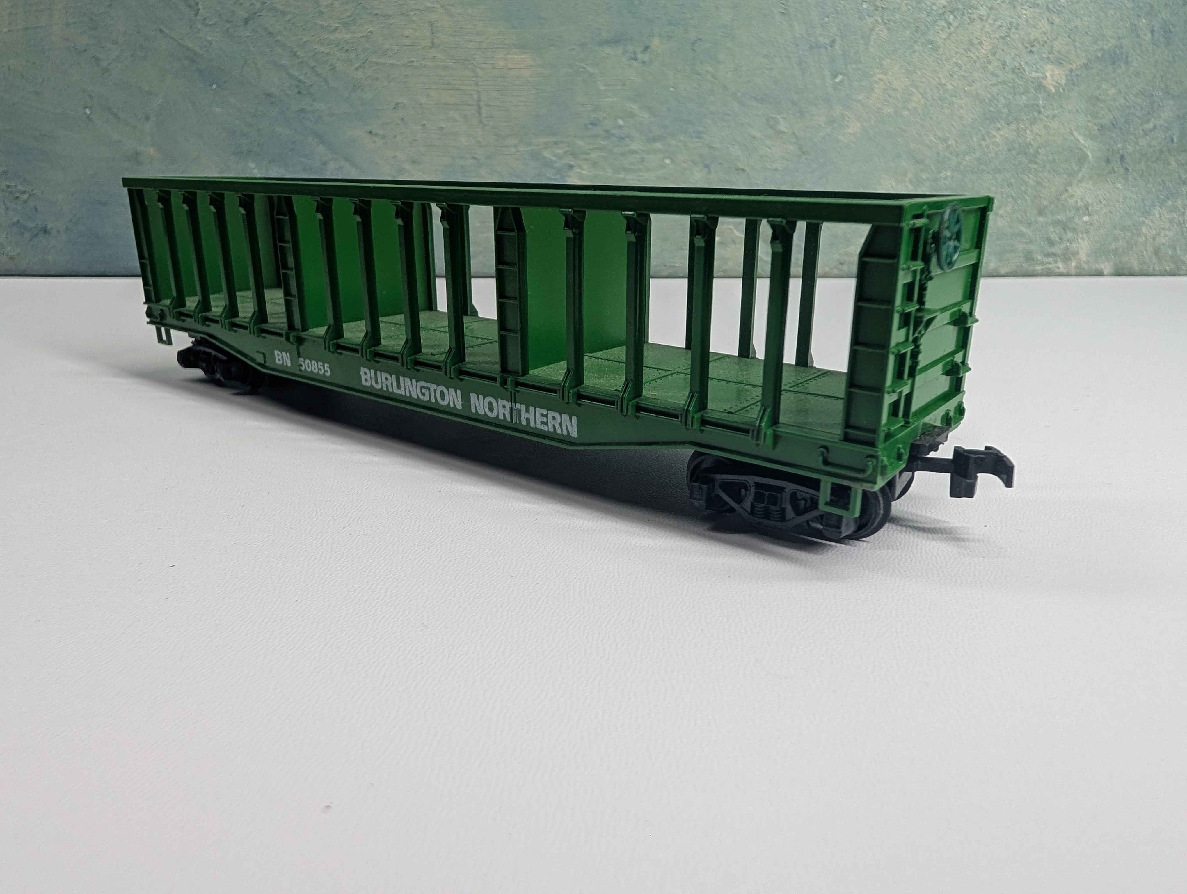 USED Roco HO Scale Pulpwood Rack Flat Car Burlington Northern BN #50855