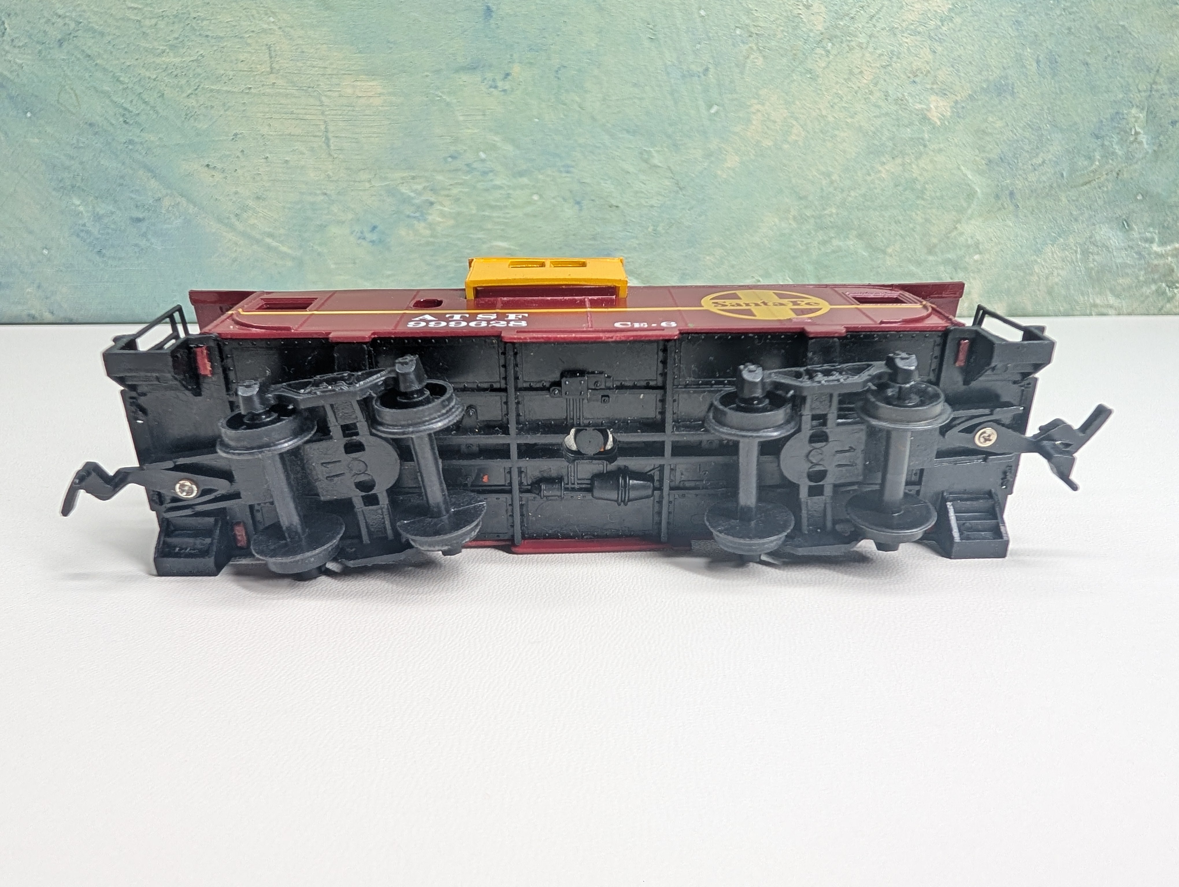 USED HO Scale Caboose Santa Fe ATSF #999628