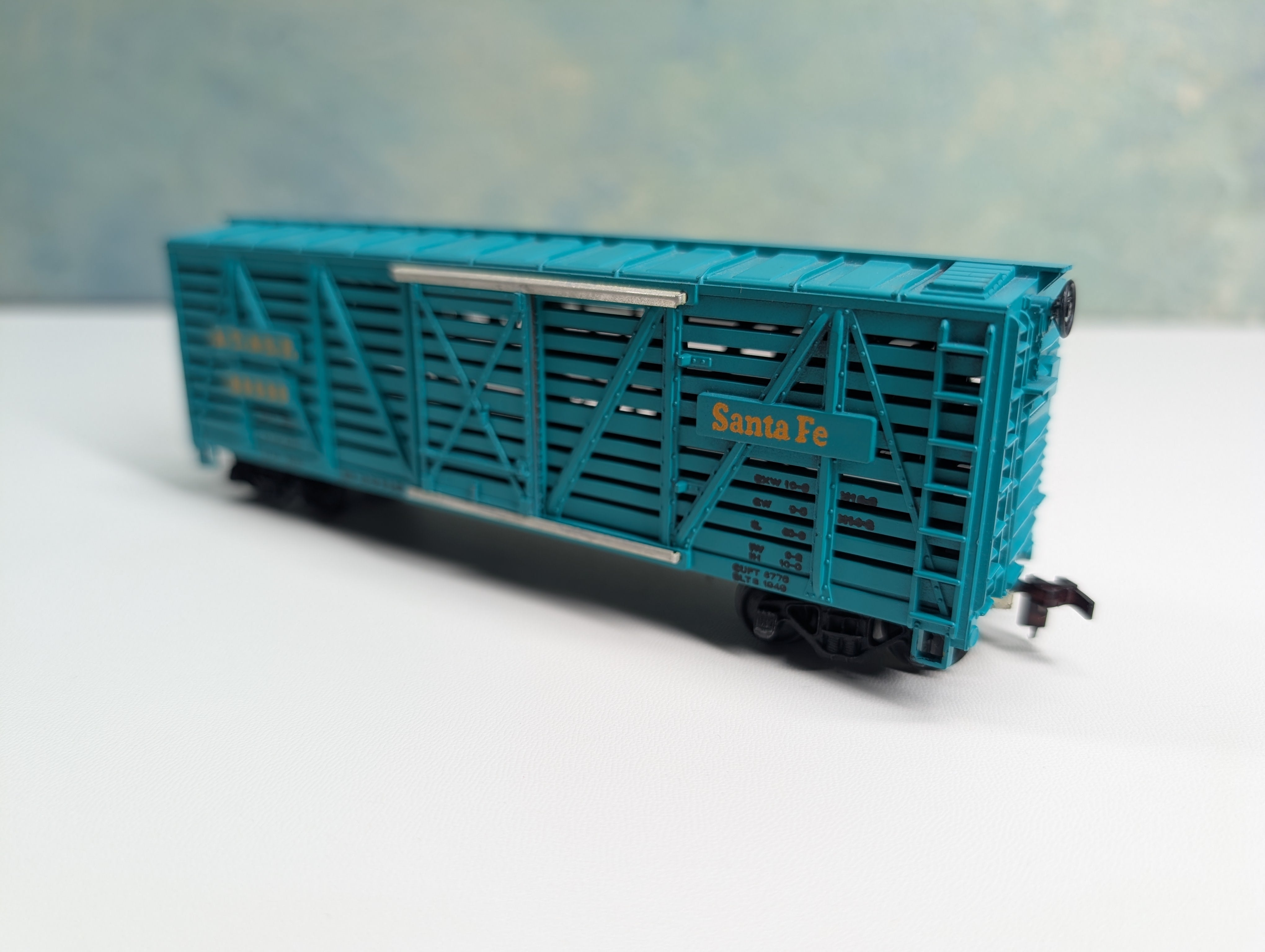 USED Mantua HO Scale Cattle Stock Car Santa Fe ATSF #80680