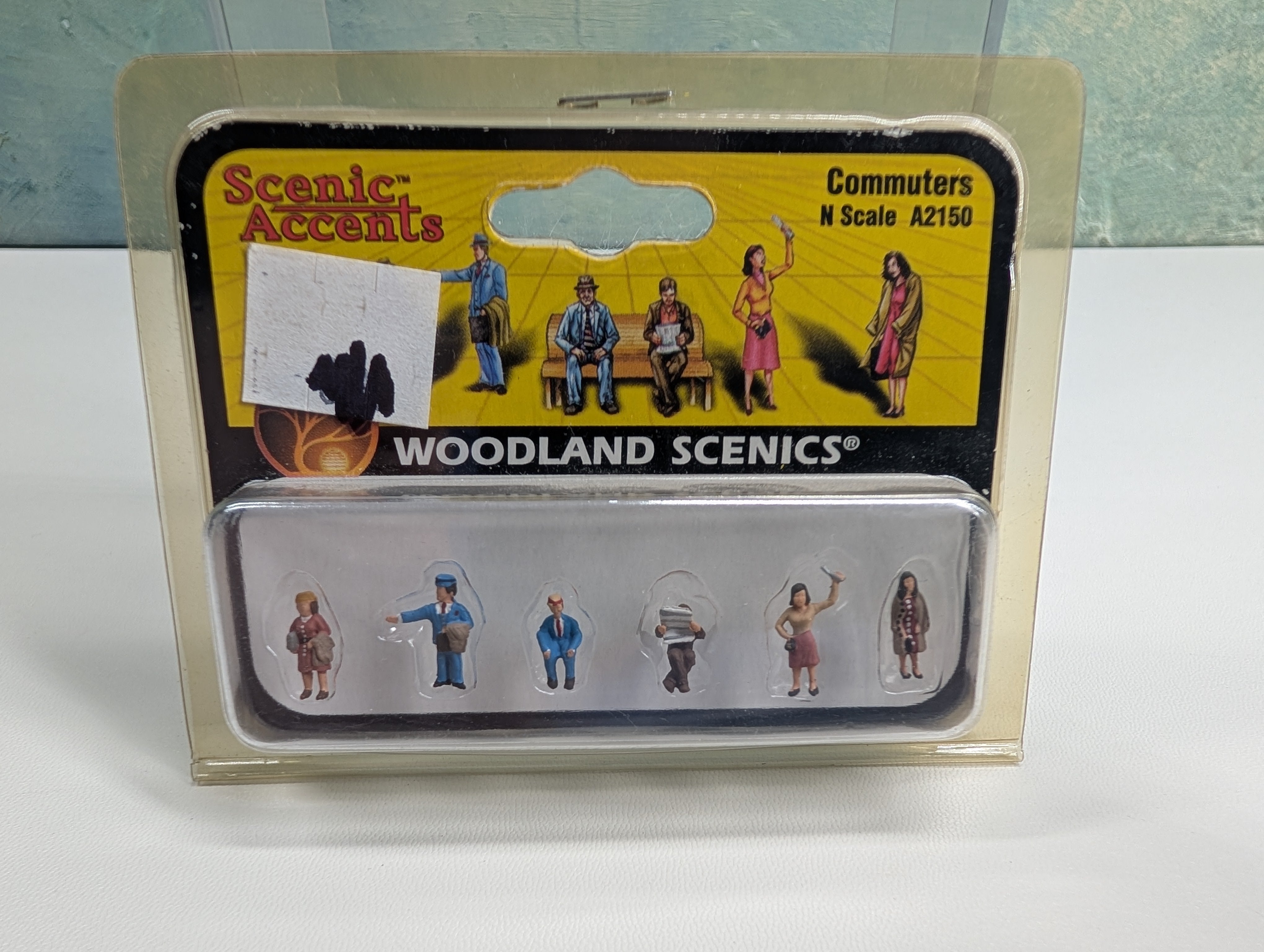 Woodland Scenics A2150 N Scale Commuters (6 pcs)
