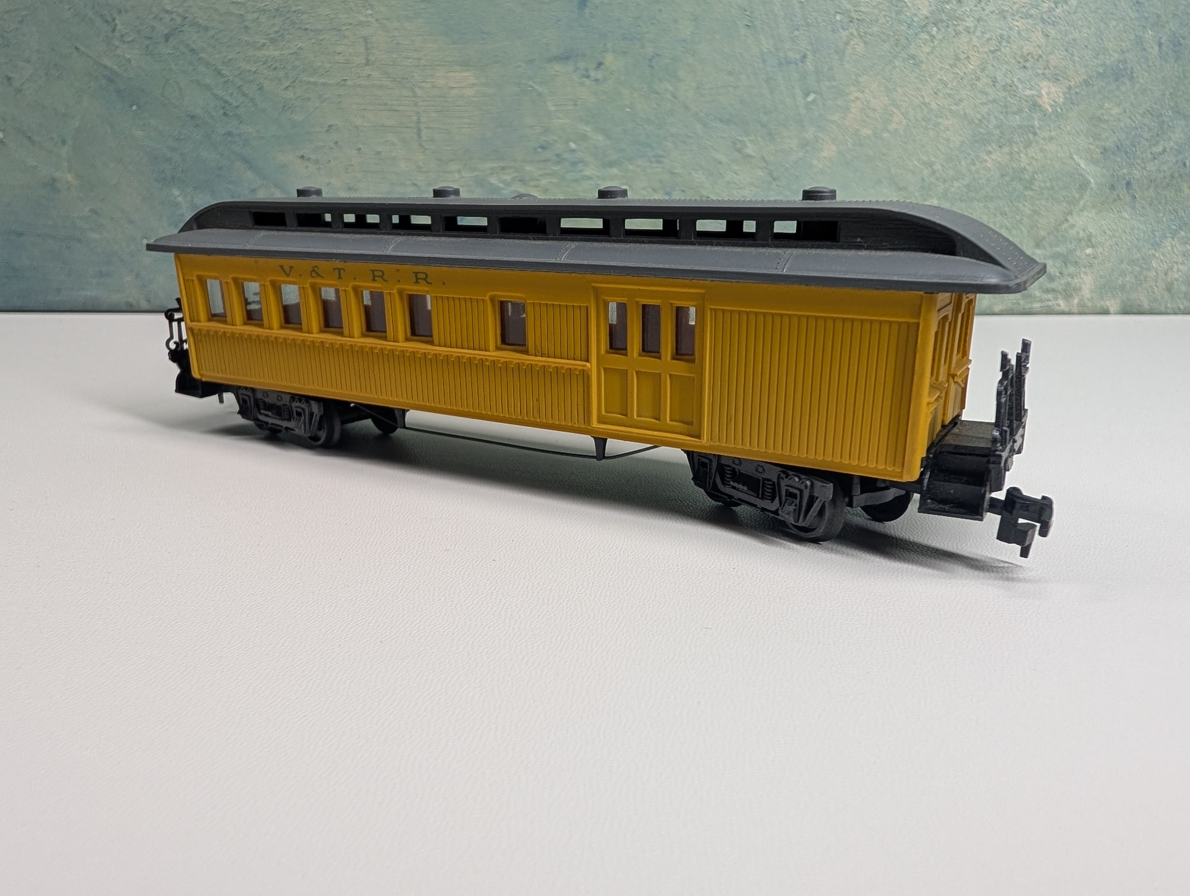 USED Pocher HO Scale Old Time Passenger Car Virginia and Truckee V&TRR