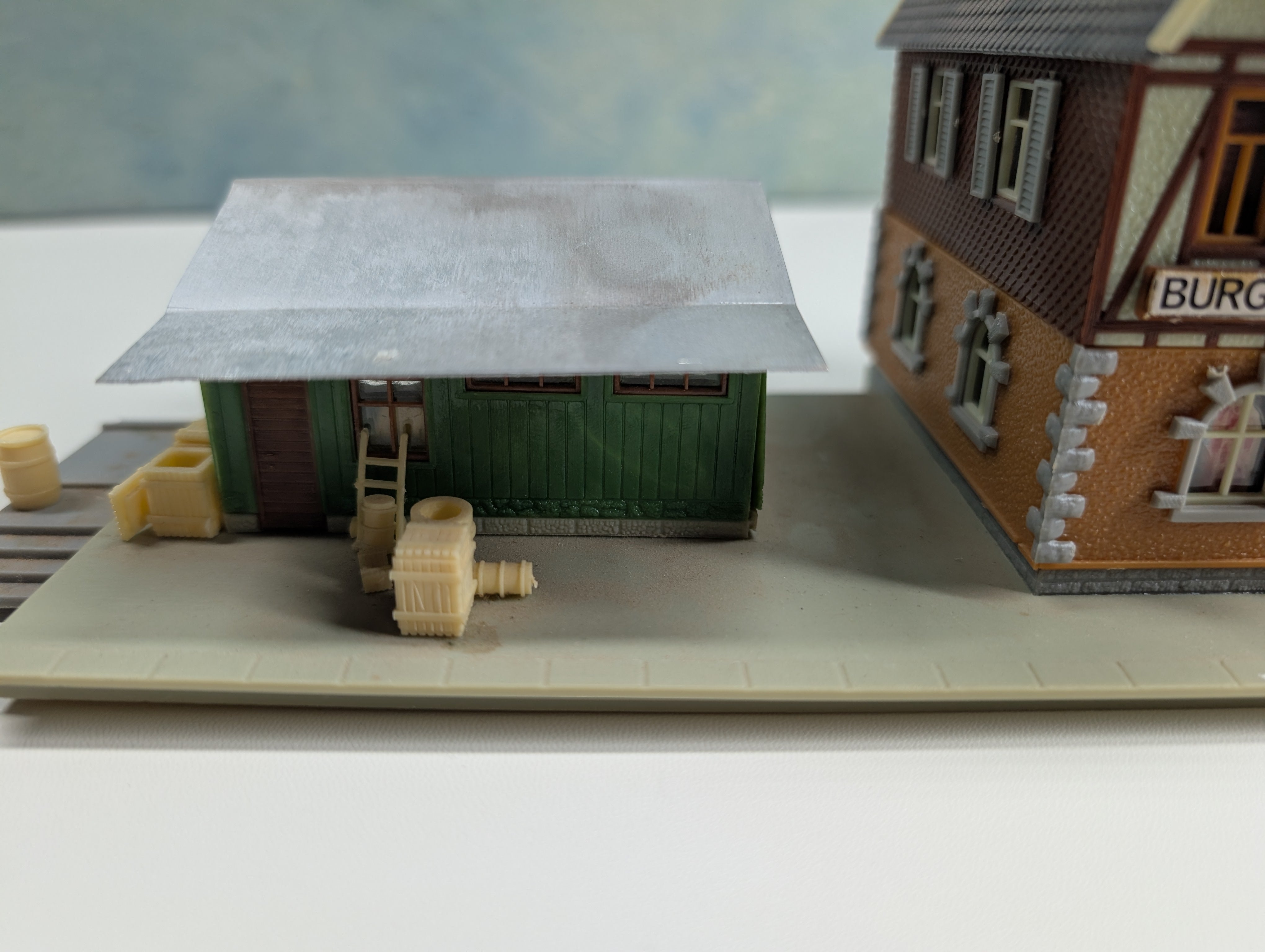 USED Faller 101 HO Scale Burgdorf Train Station