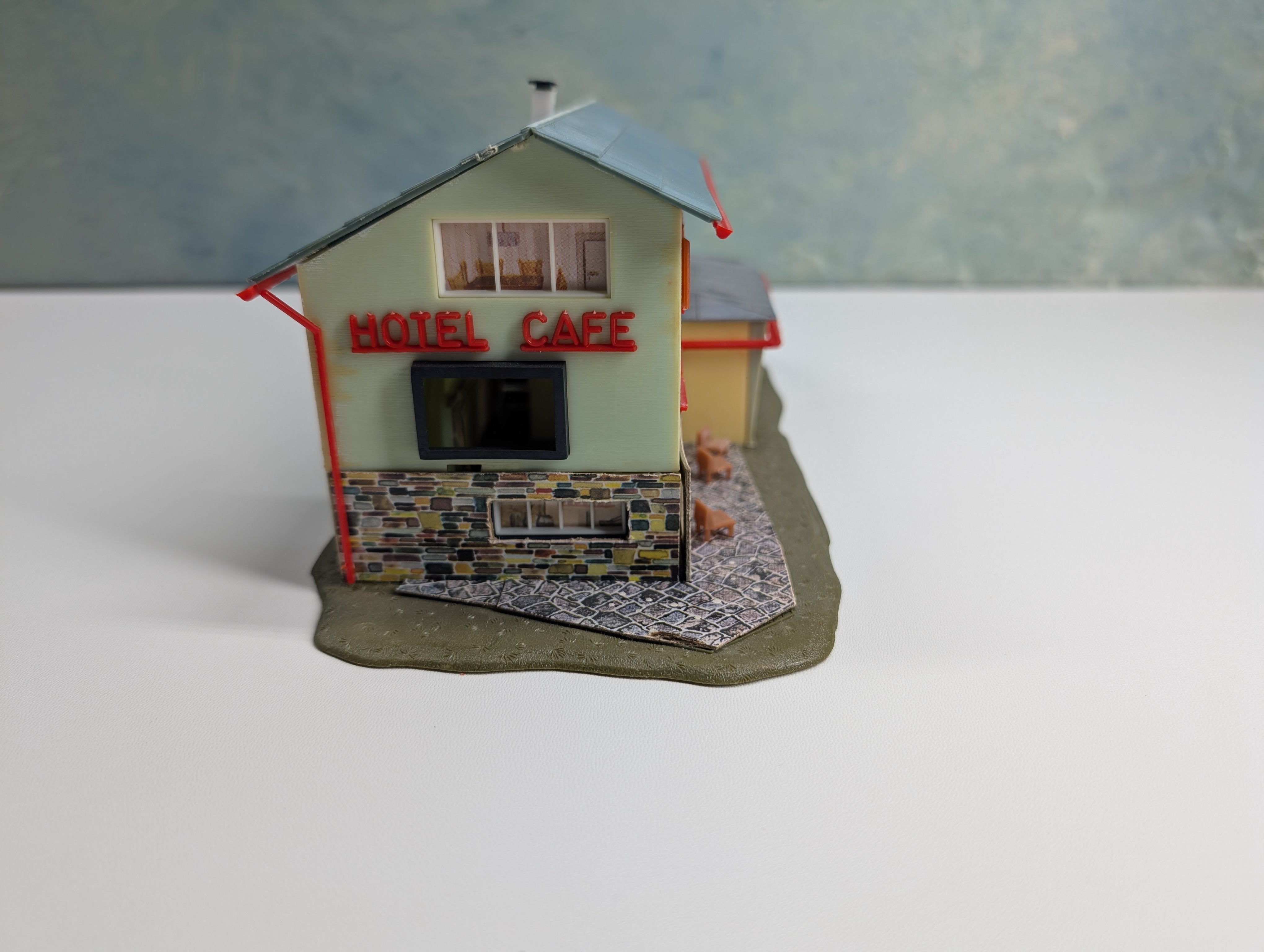 USED Faller 21901 HO Scale Hotel Cafe