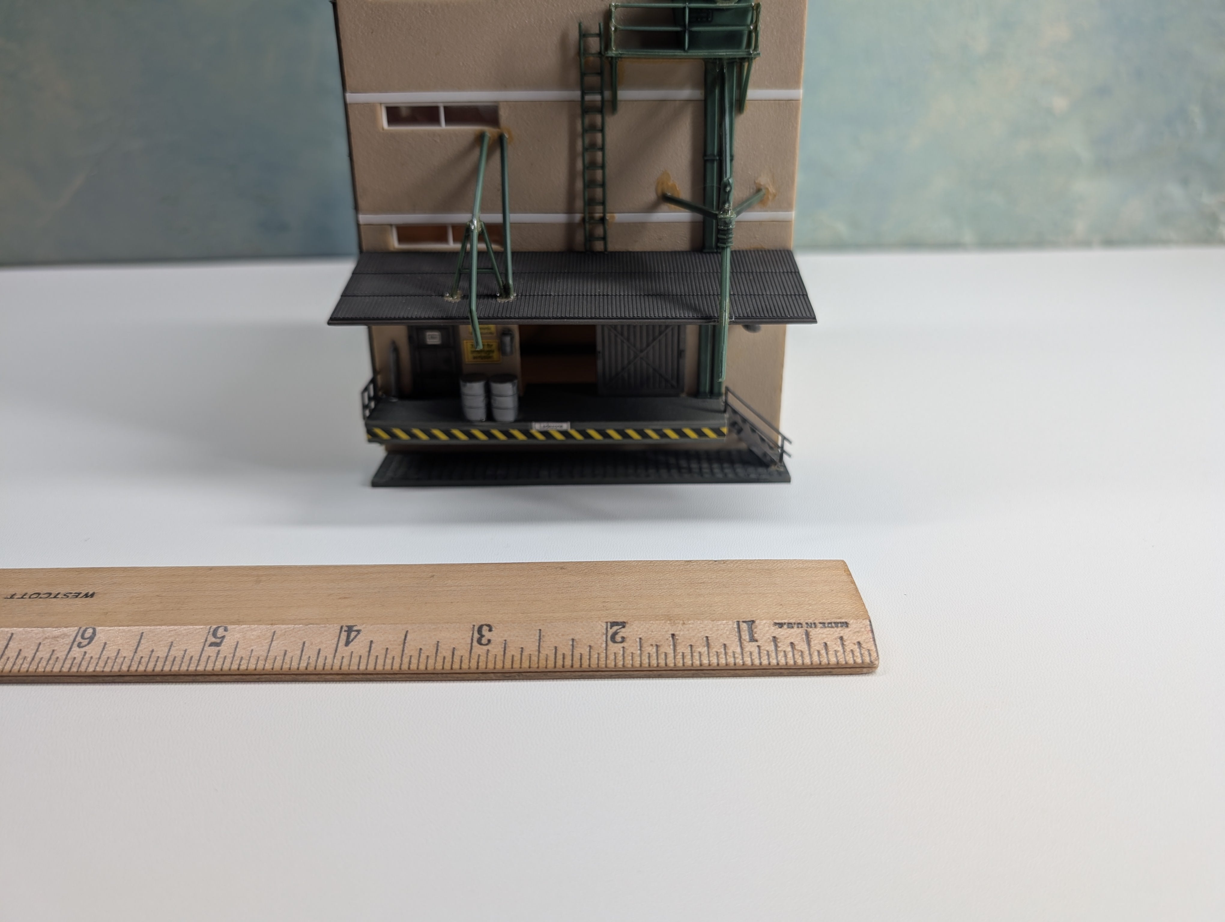 USED Pola HO Scale Silo Tower