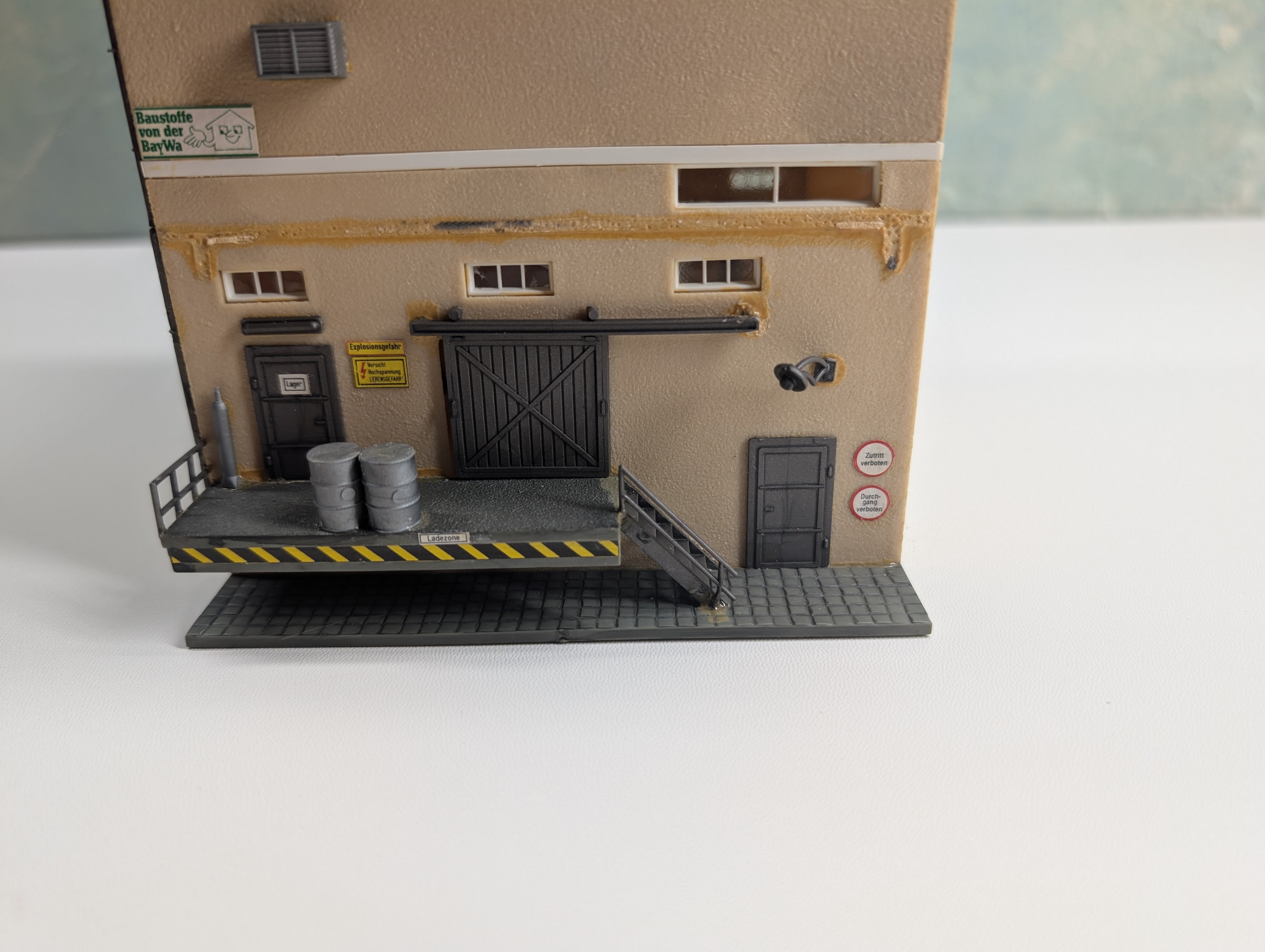 USED Pola HO Scale Silo Tower