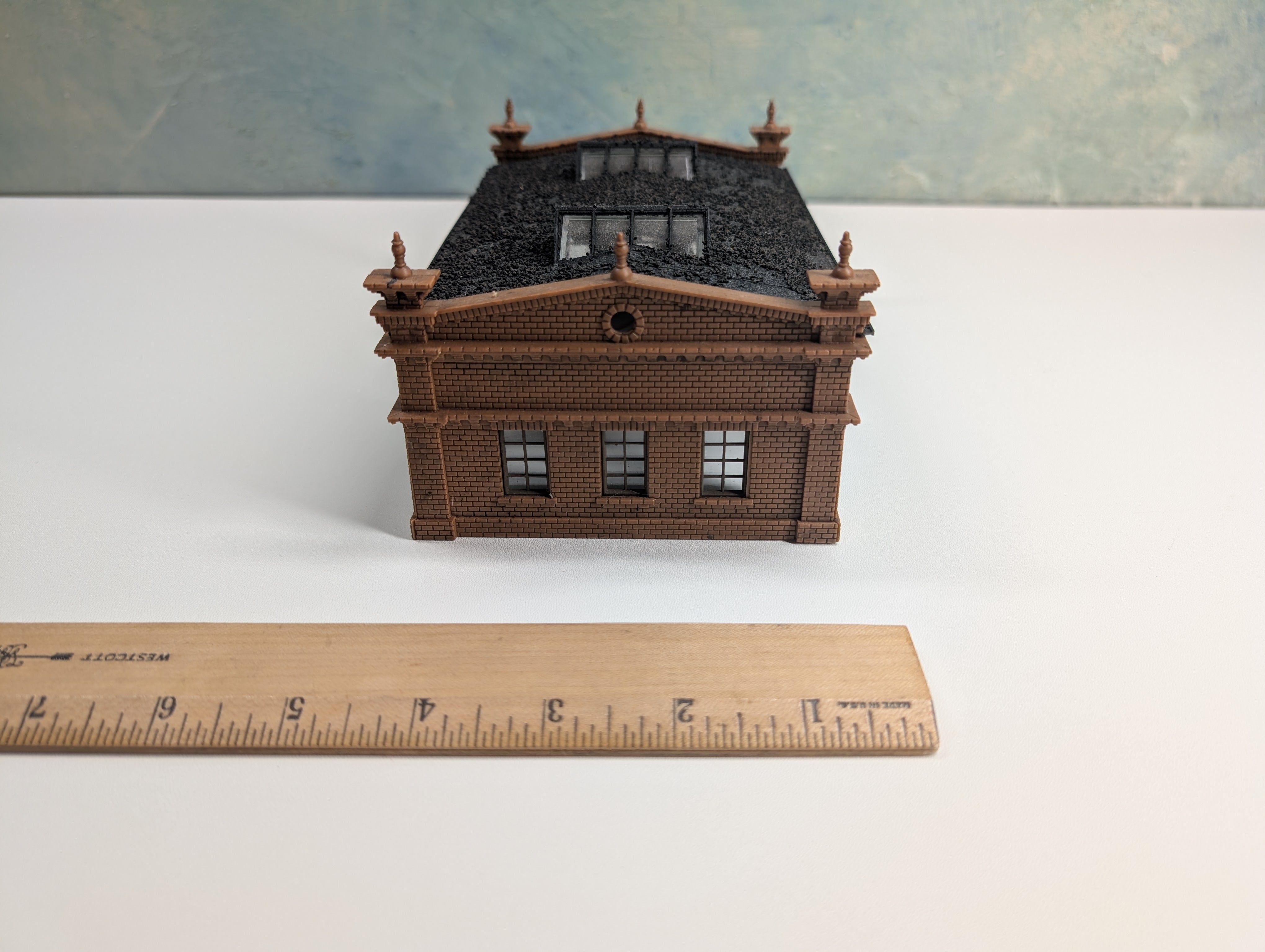 USED HO Scale Brick Factory, Warehouse (Weathered)