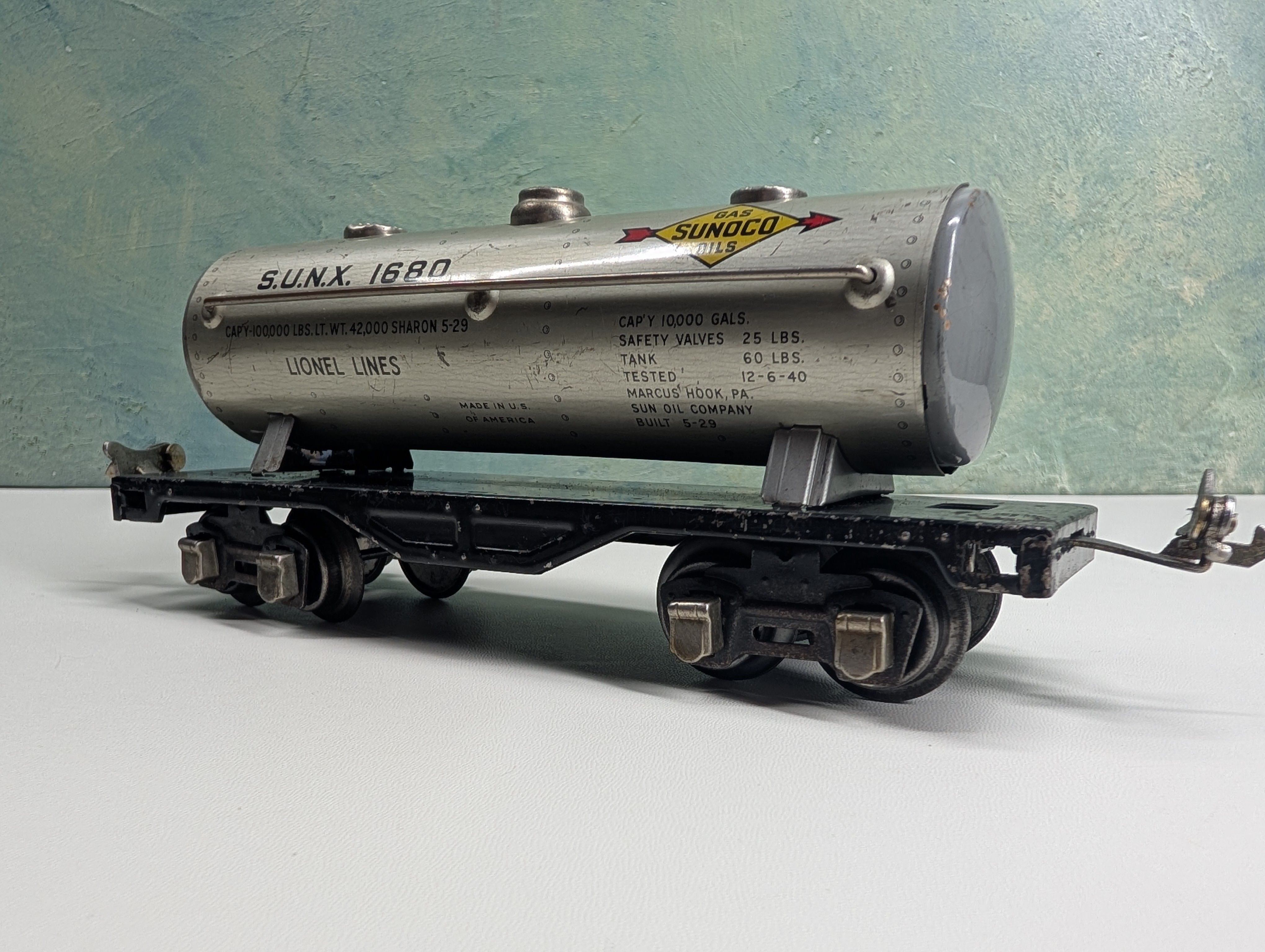 USED Lionel O Tin Tank Car Sunoco SUNX #1680