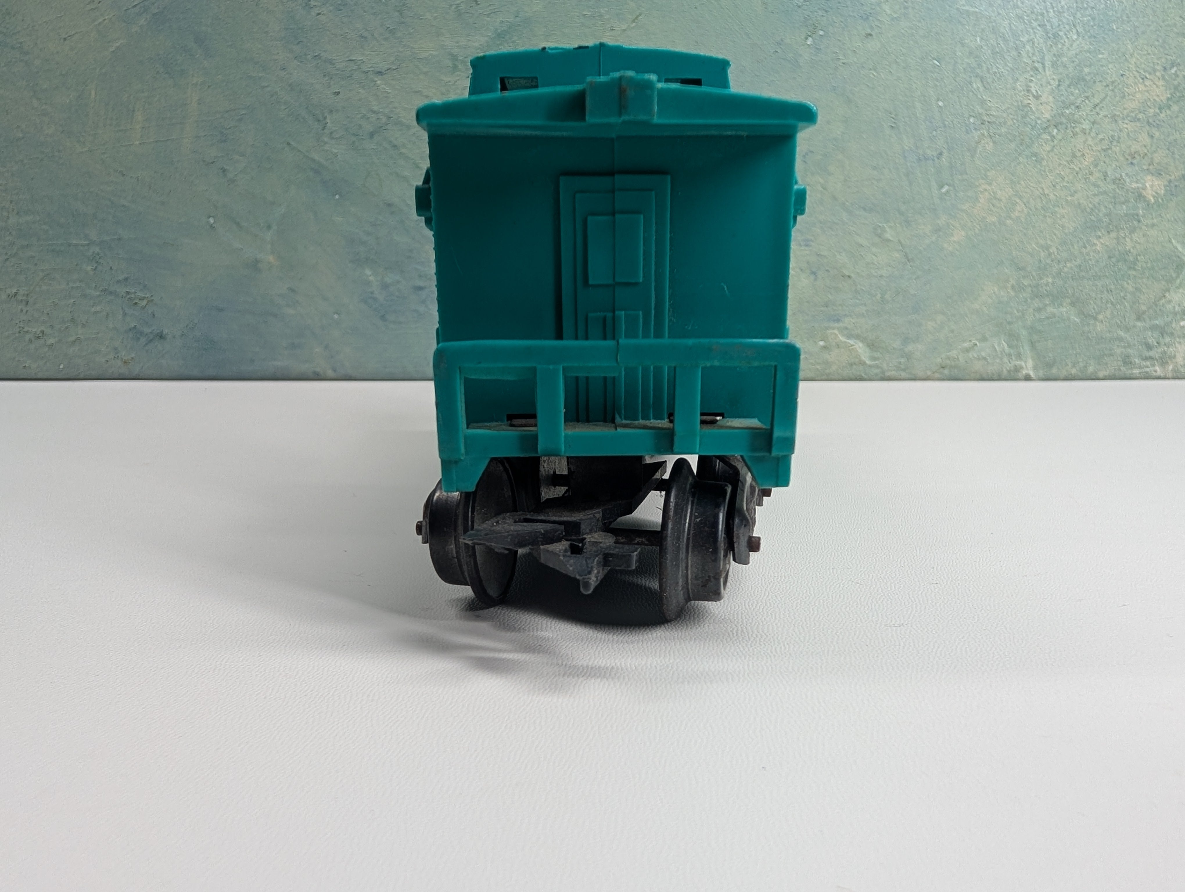 USED Marx O Caboose, Jade Green Penn Central PC #18326