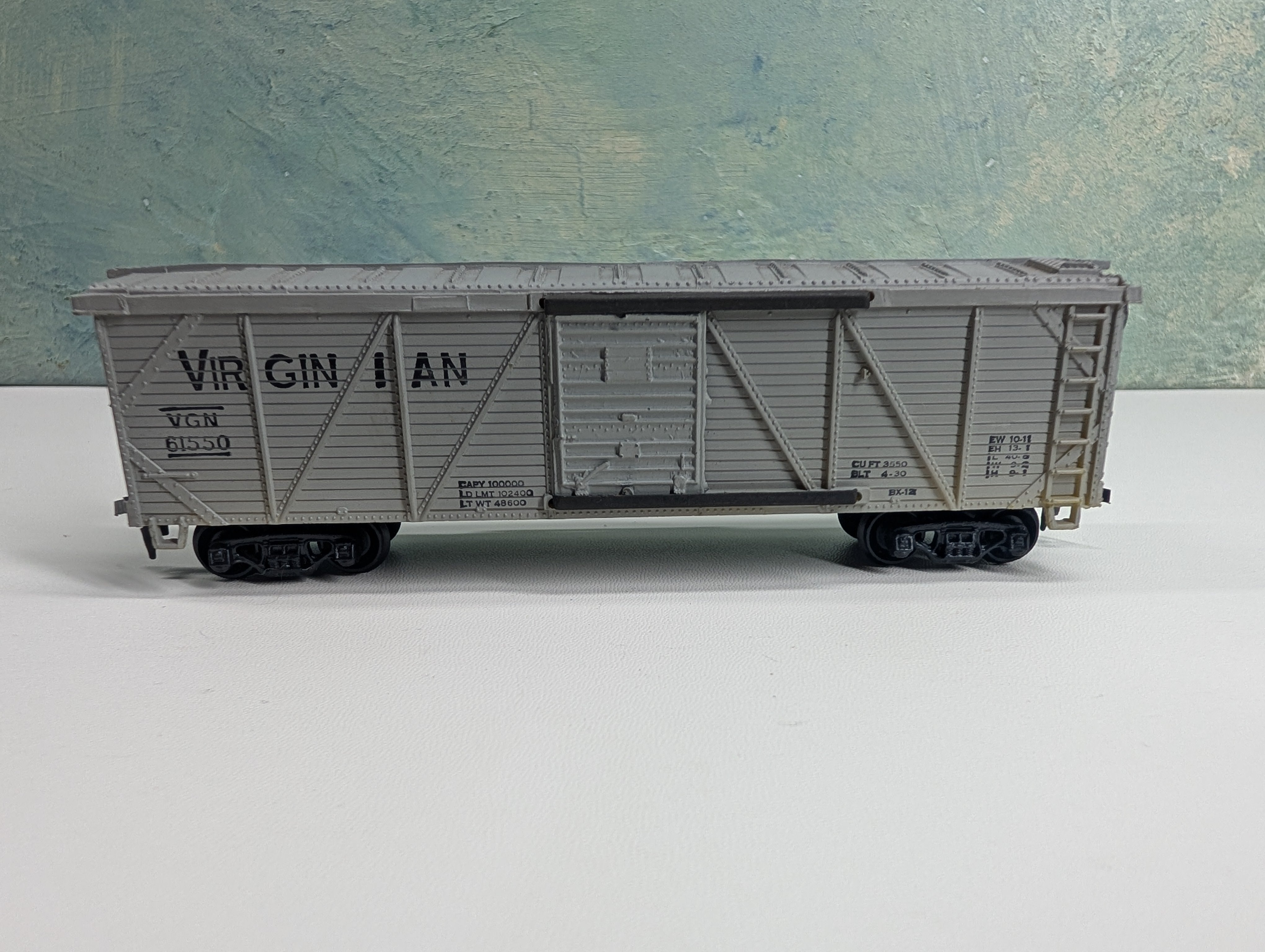 USED HO Scale Wooden Box Car Virginian VGN #61550