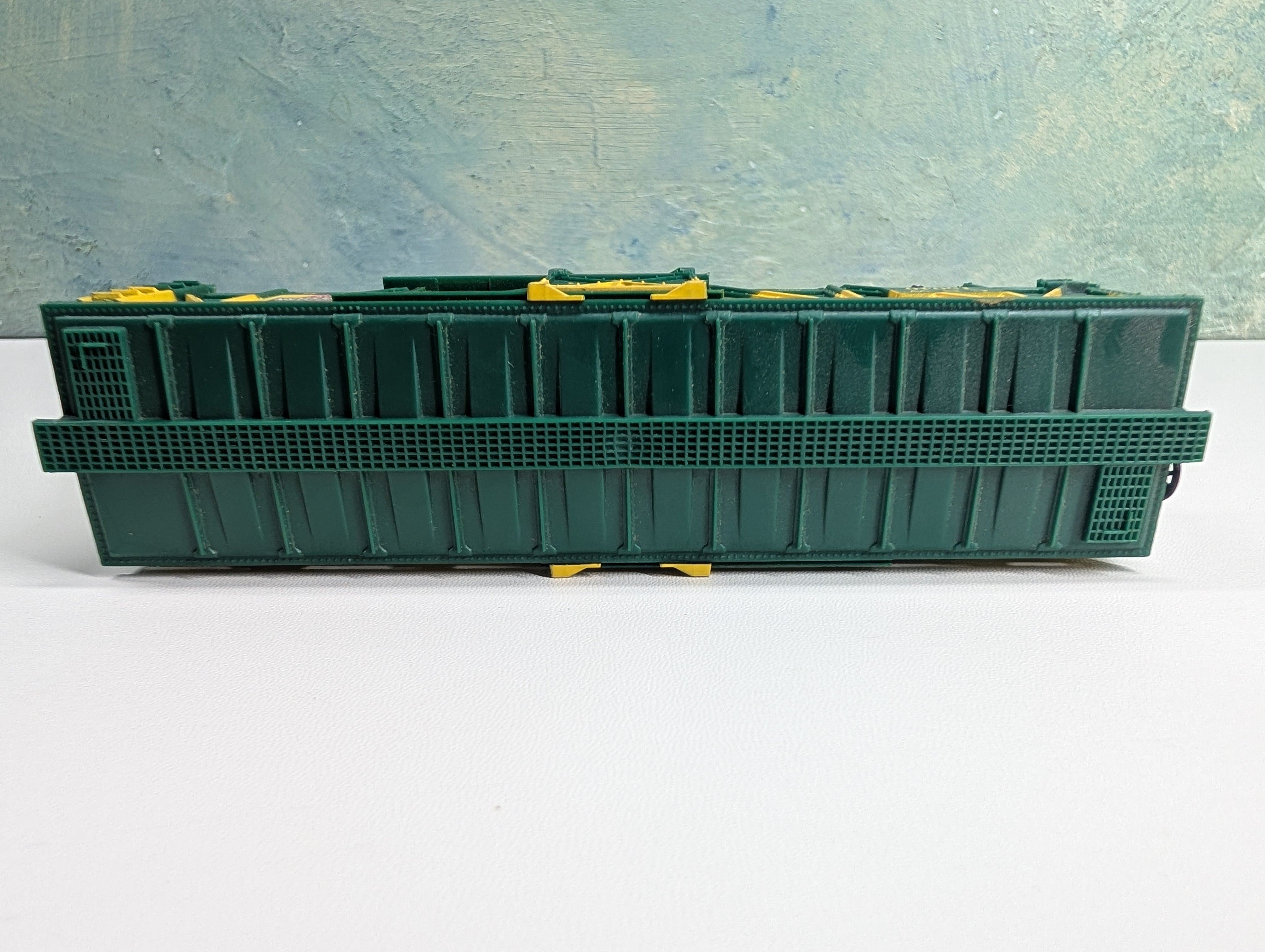 USED Life-Like HO Scale Cattle Stock Car Chicago & North Western CNW #15040