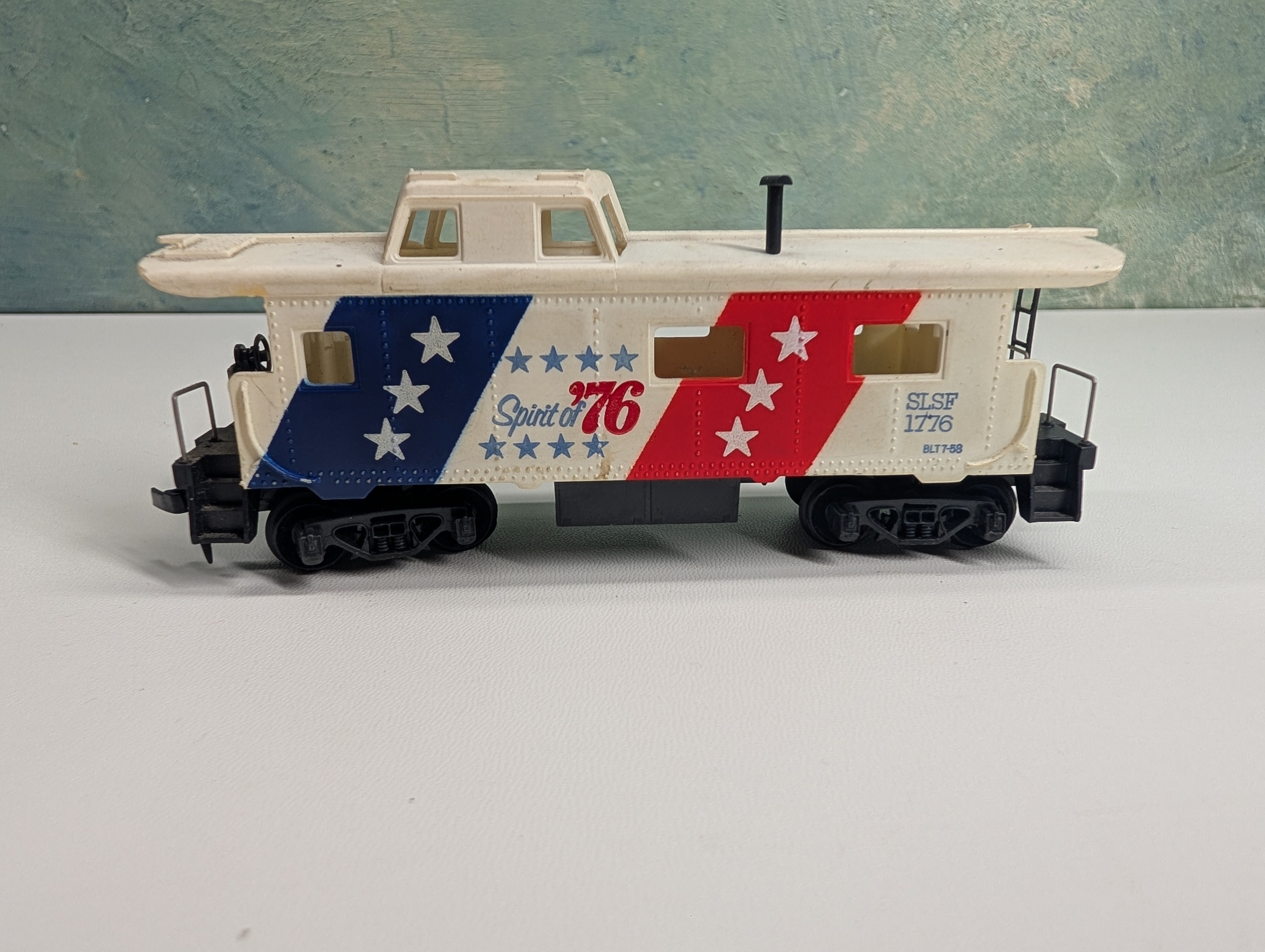 USED HO Scale Spirit of '76 Caboose SLSF #1776