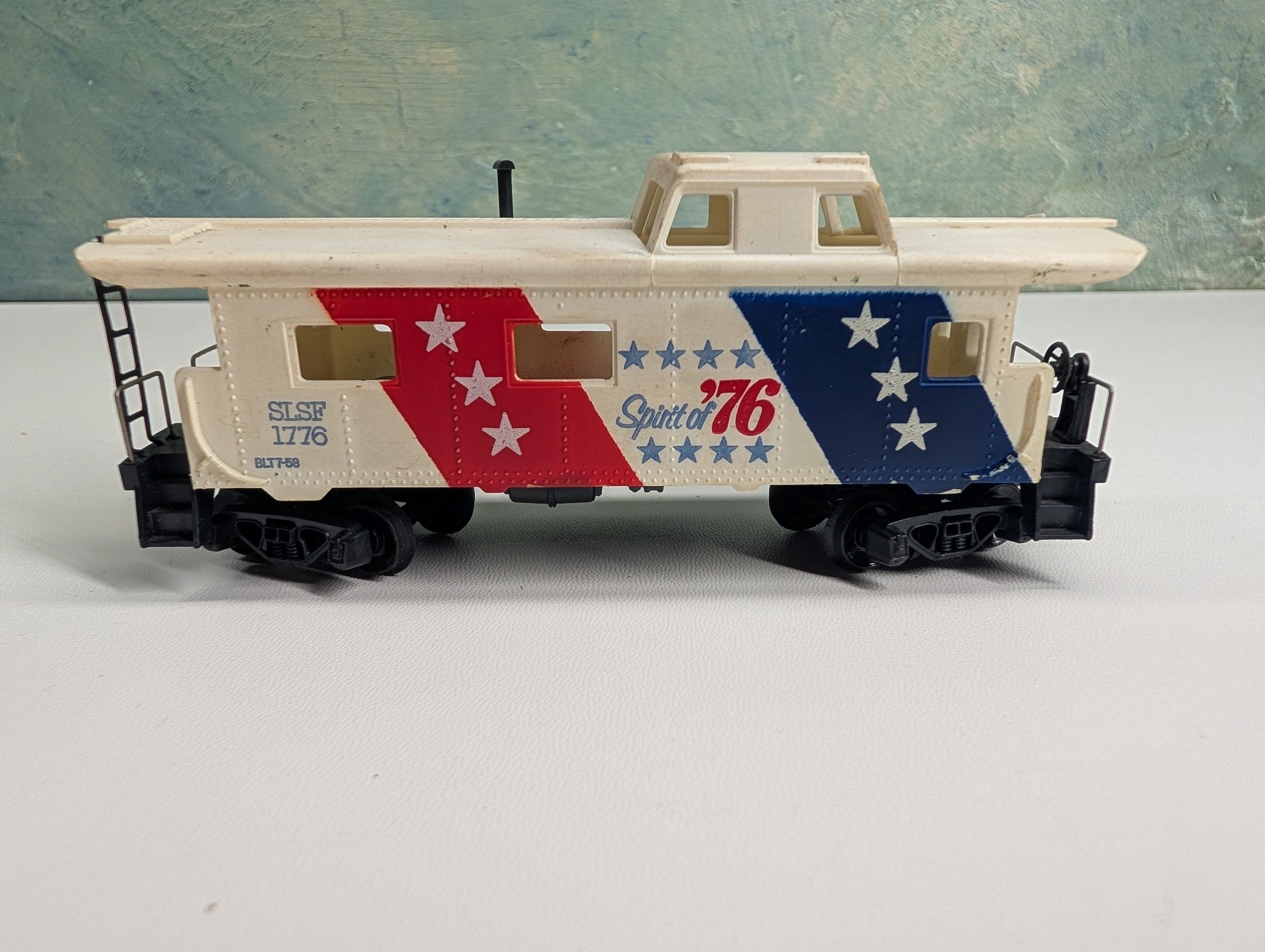 USED HO Scale Spirit of '76 Caboose SLSF #1776