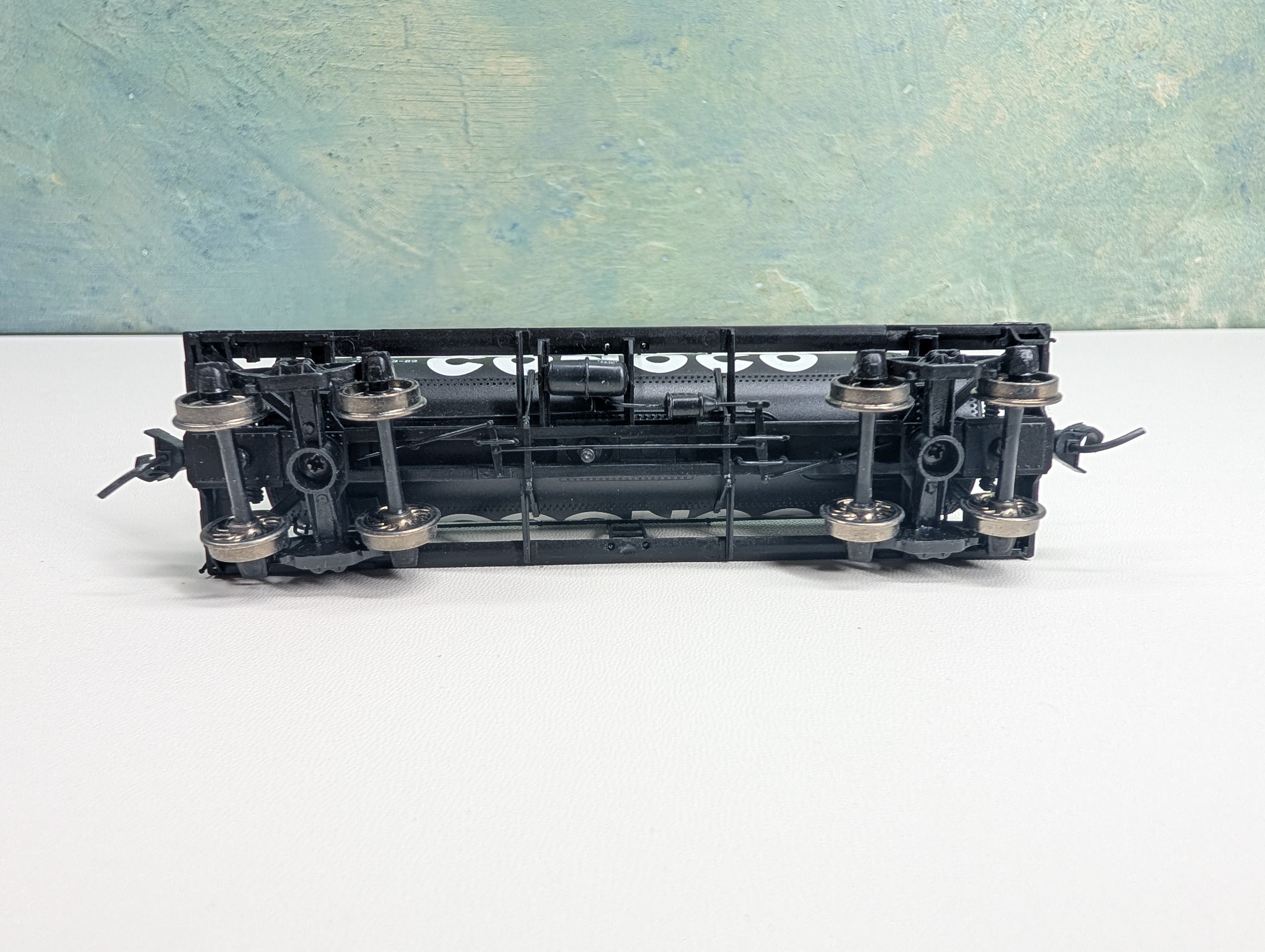 USED Life-Like HO Scale Single Dome Tank Car Conoco CONX #3114 Proto 2000, Metal Wheels