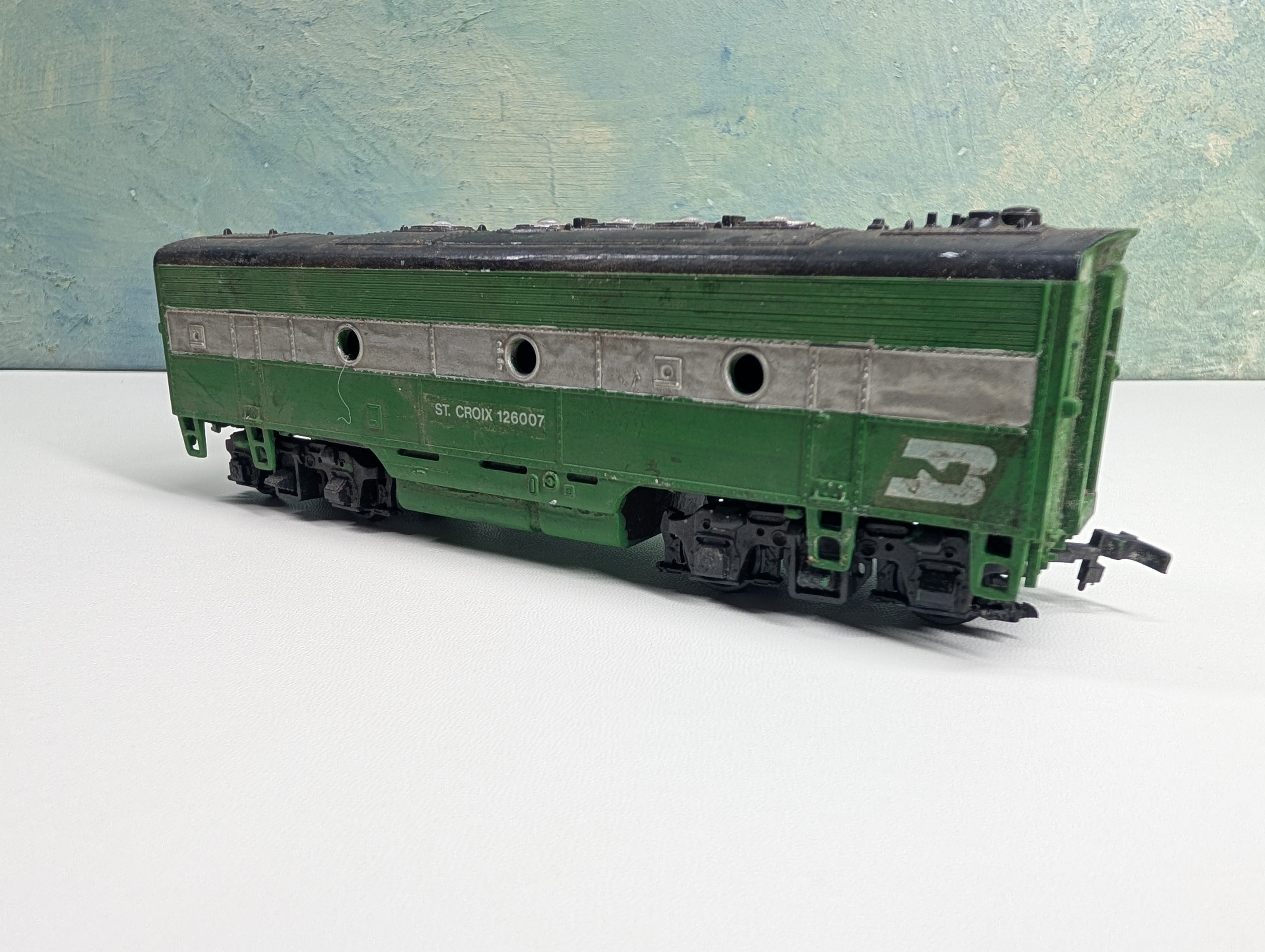USED HO Scale Non Powered B Unit, Custom St. Croix #126007