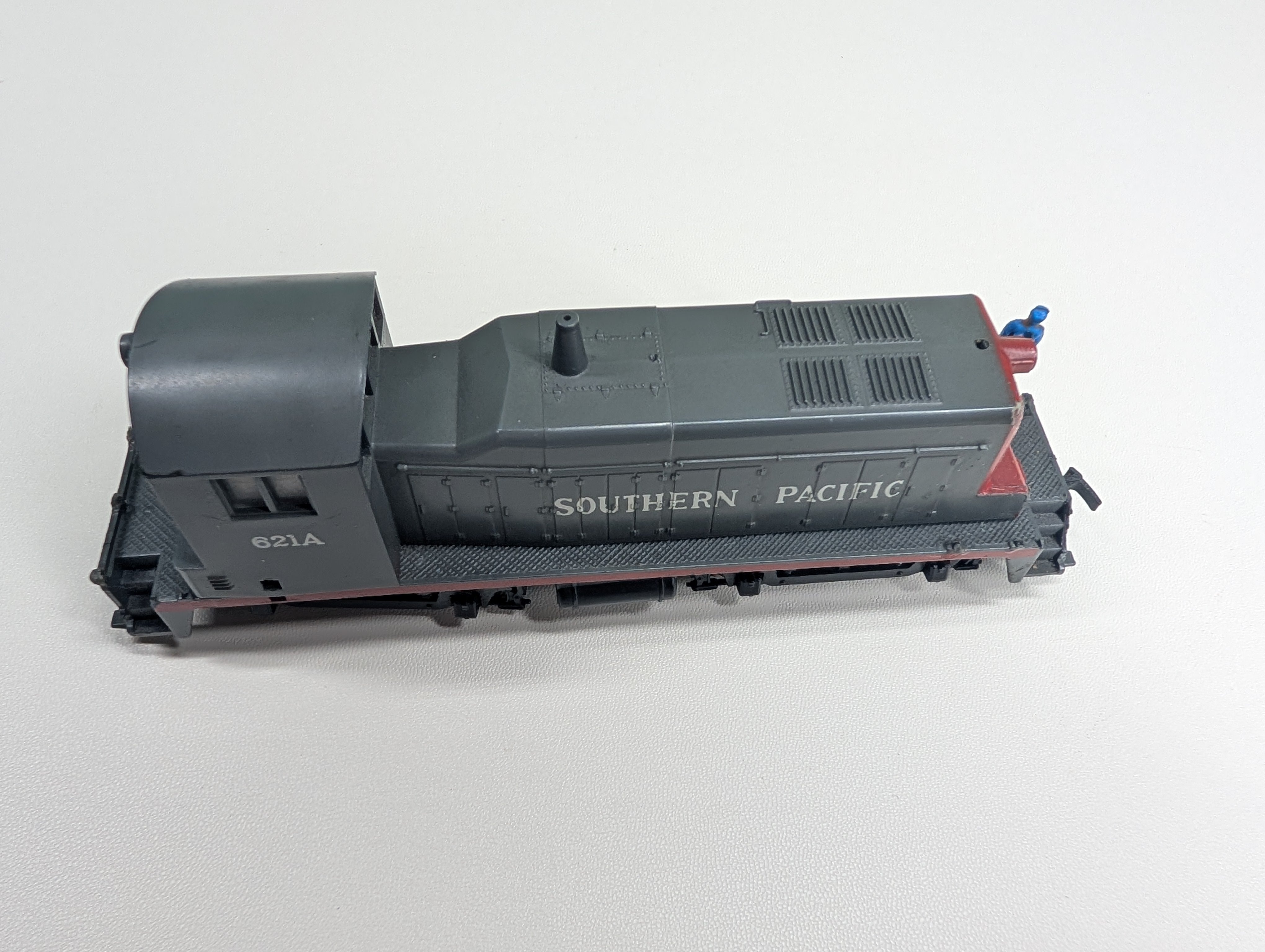 USED AHM HO Scale Switcher Diesel Locomotive Southern Pacific SP #621A Tested DC