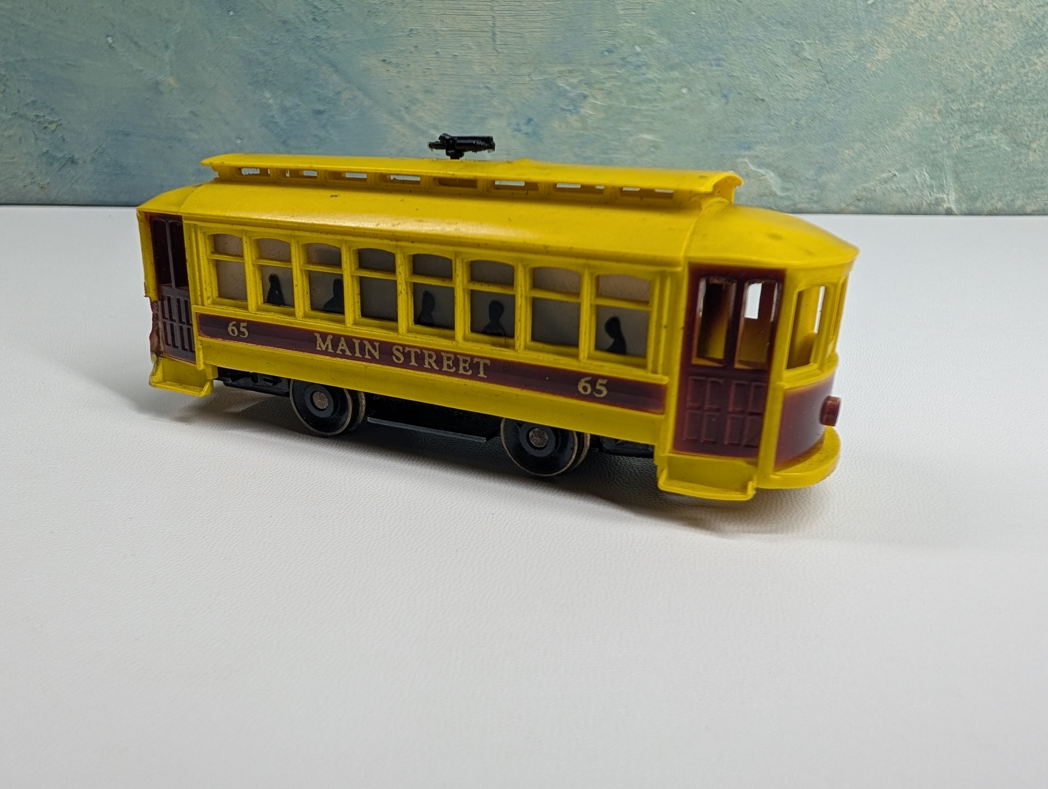USED Tyco HO Scale Trolley Main Street #65 Parts/Repair