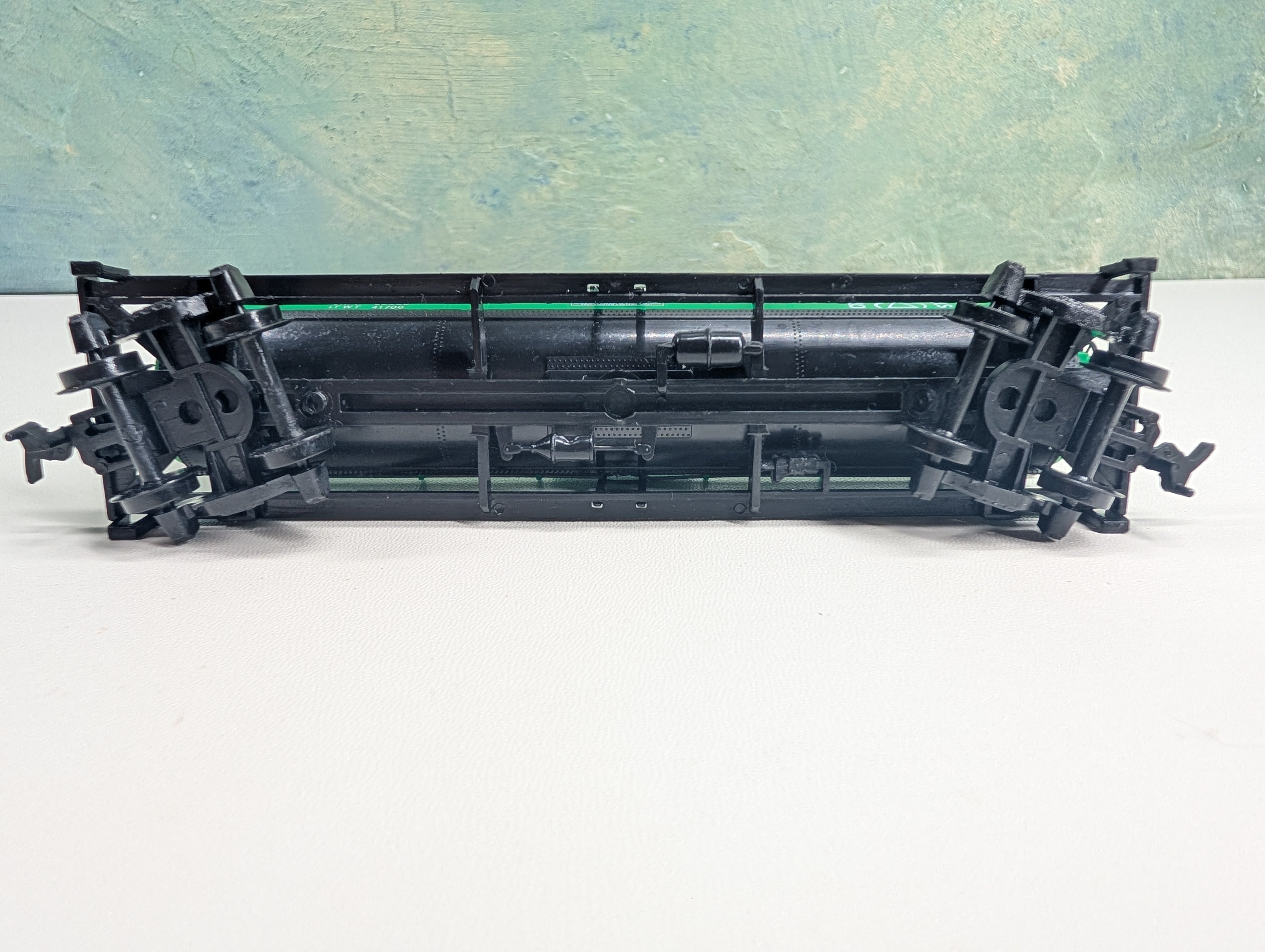 USED Model Power HO Scale Single Dome Tank Car Cities Service EORX #1086