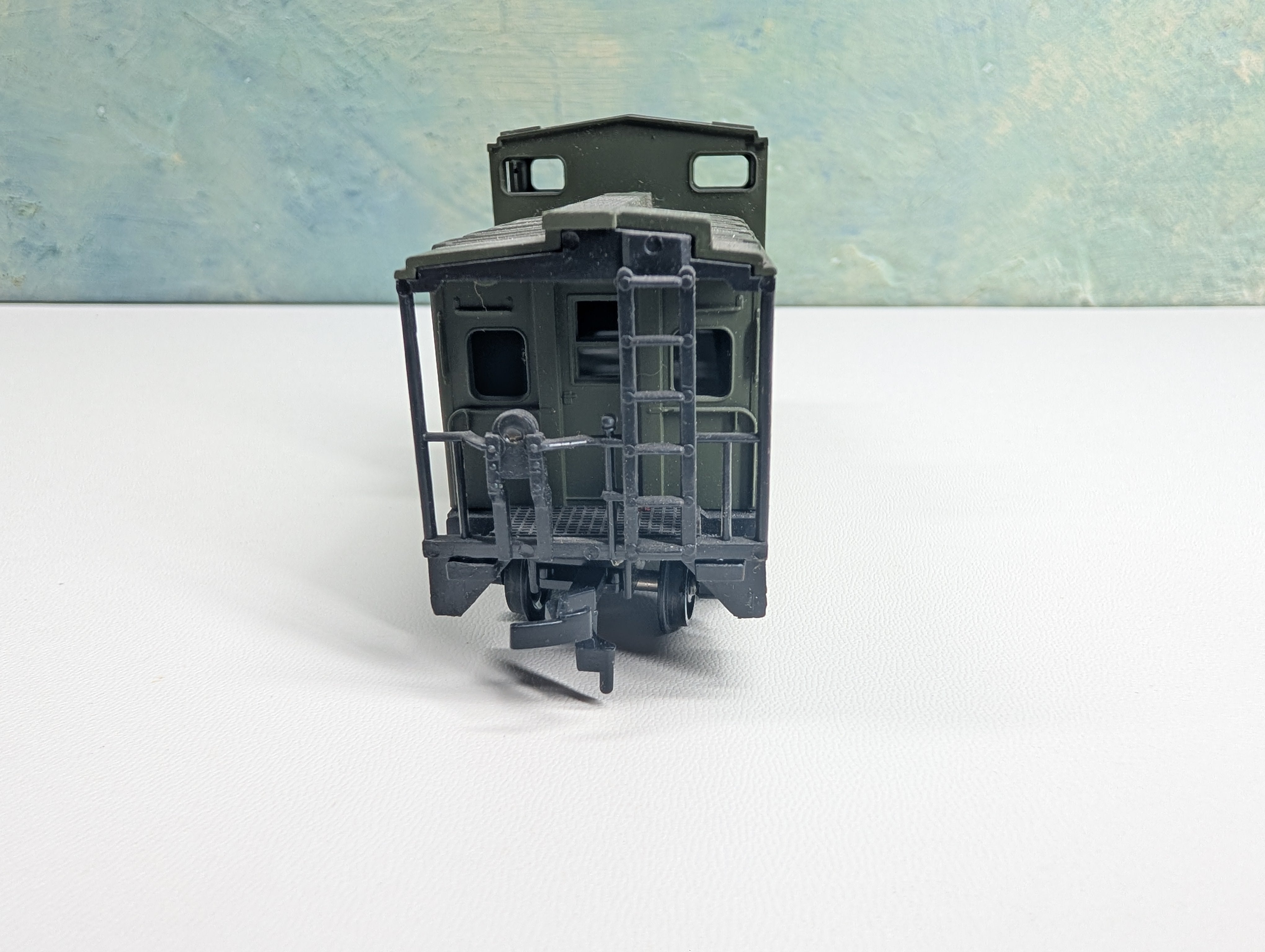 USED Cox HO Scale US Army Caboose #3658