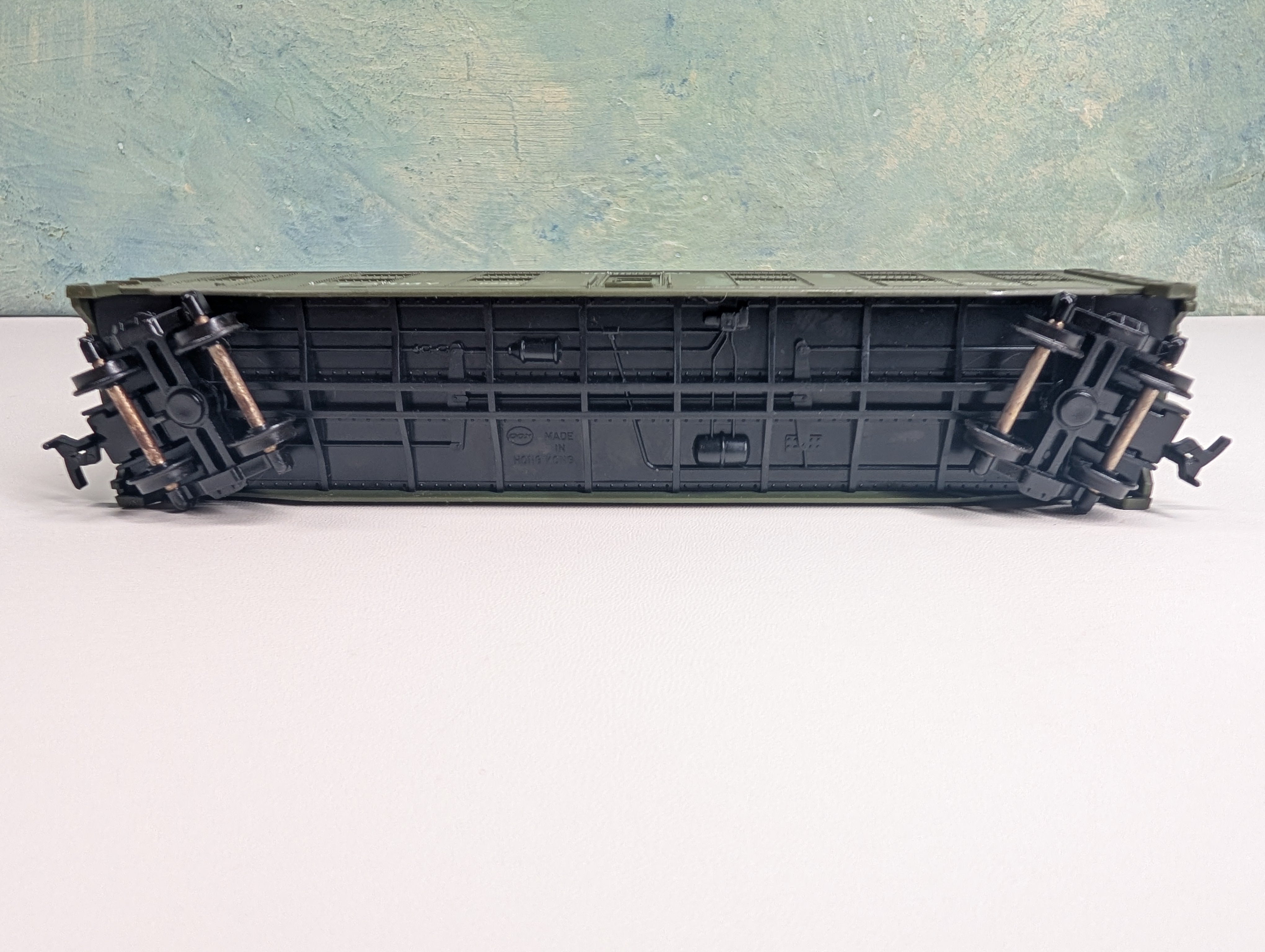 USED Cox HO Scale Troop Car US Army #5230