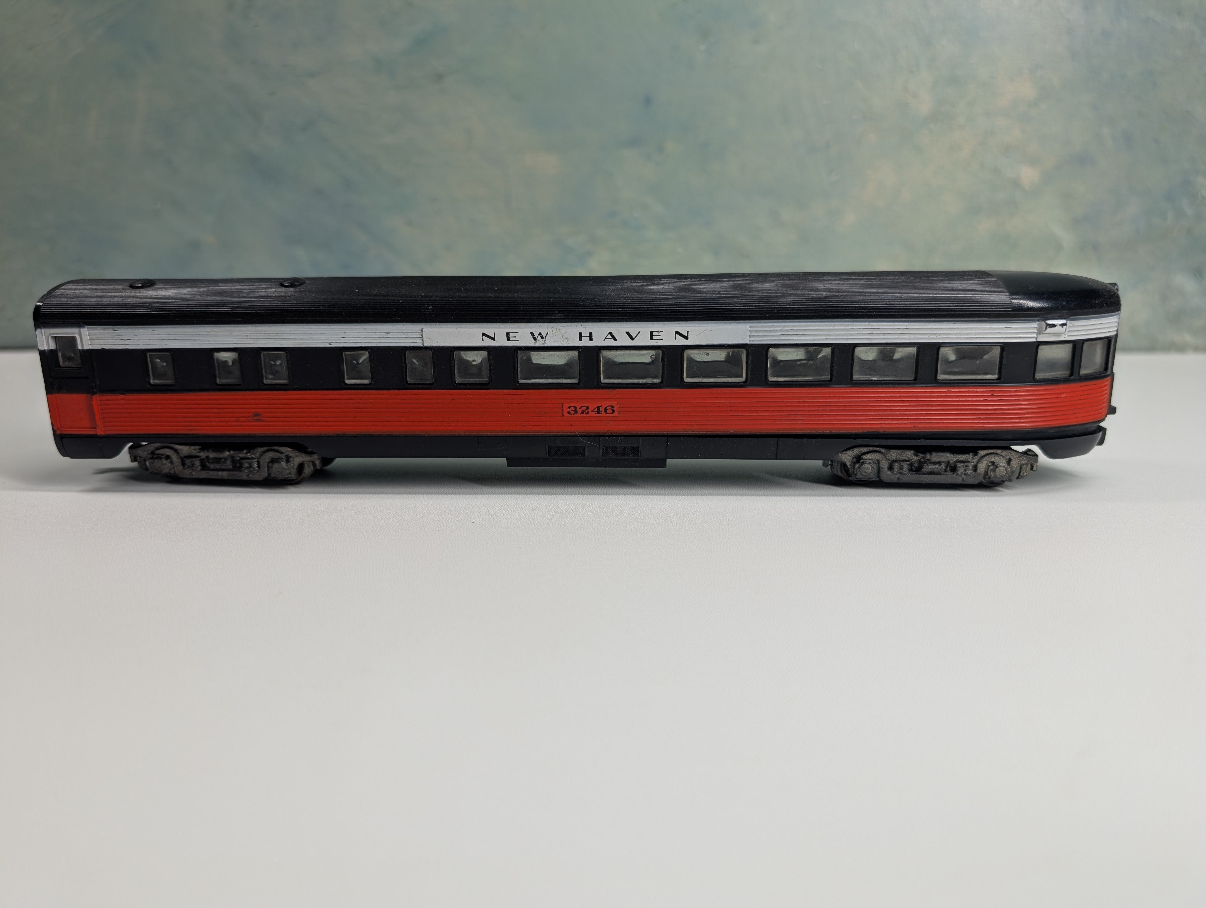 USED Athearn HO Scale OBS Passenger Car New Haven #3246