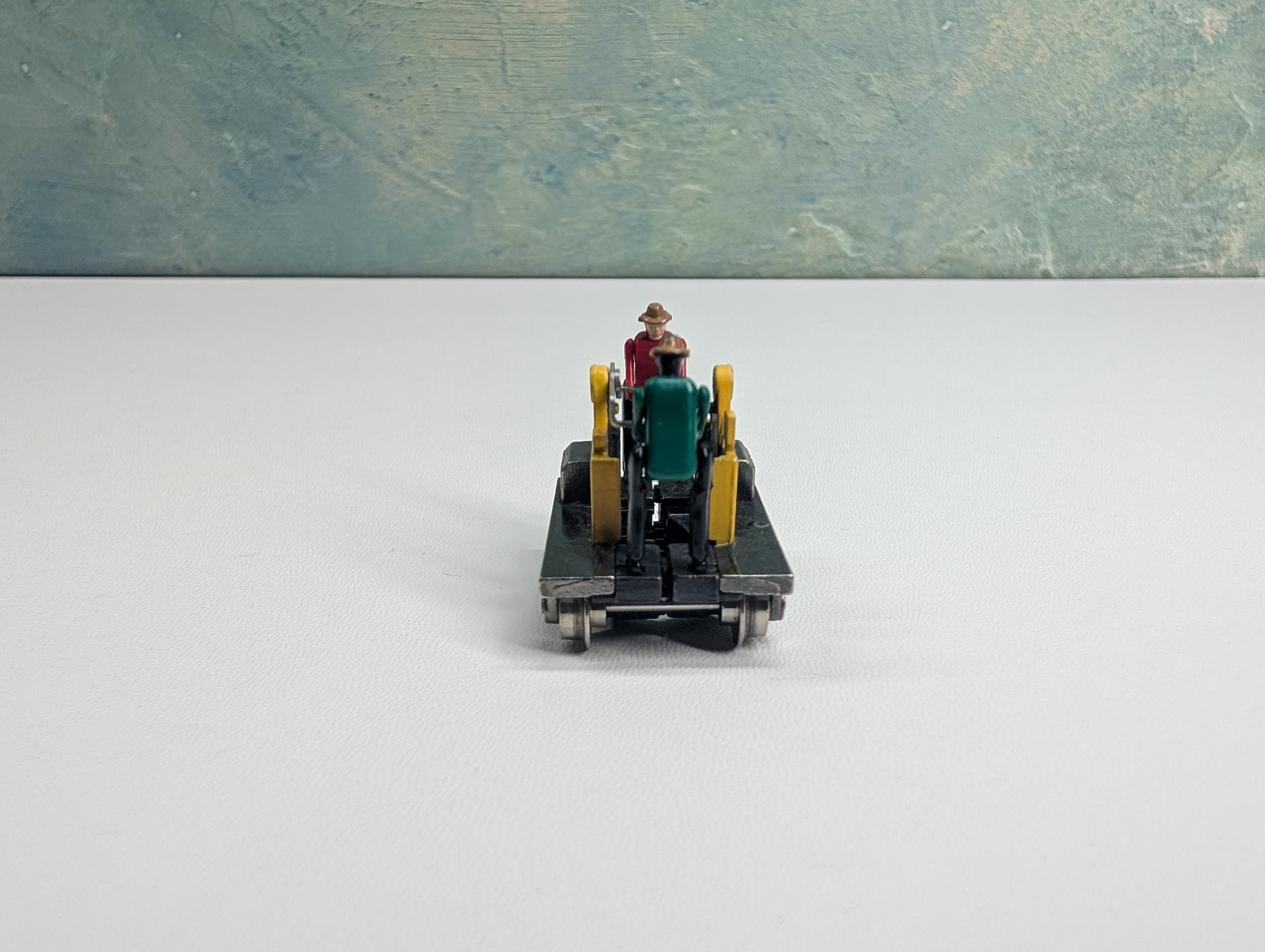 USED HO Scale Gandy Dancer Operating Hand Car (unpowered)