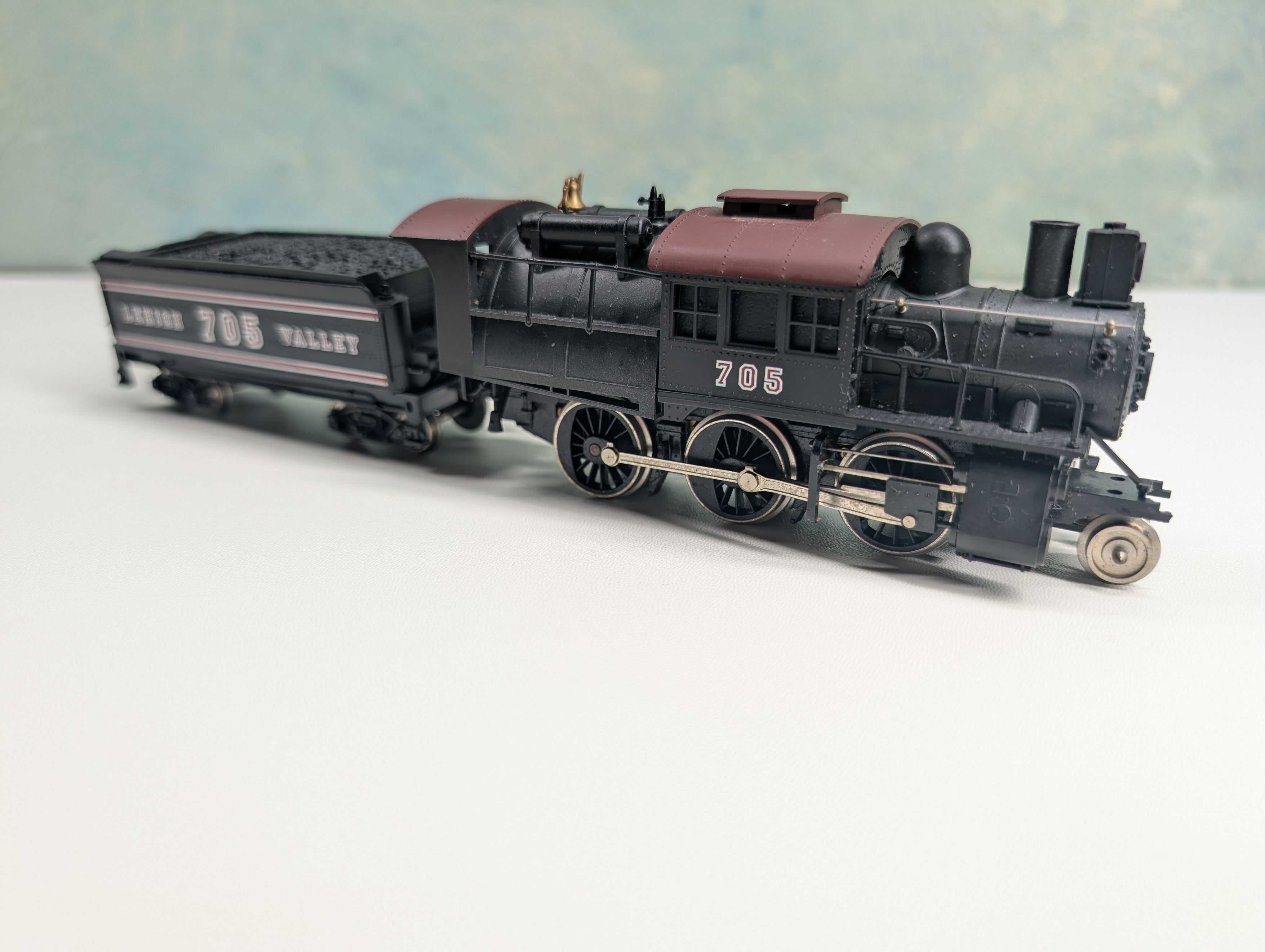 USED Mehano HO Scale IHC 2-6-0 Camelback Steam Locomotive Lehigh Valley #705 Tested DC
