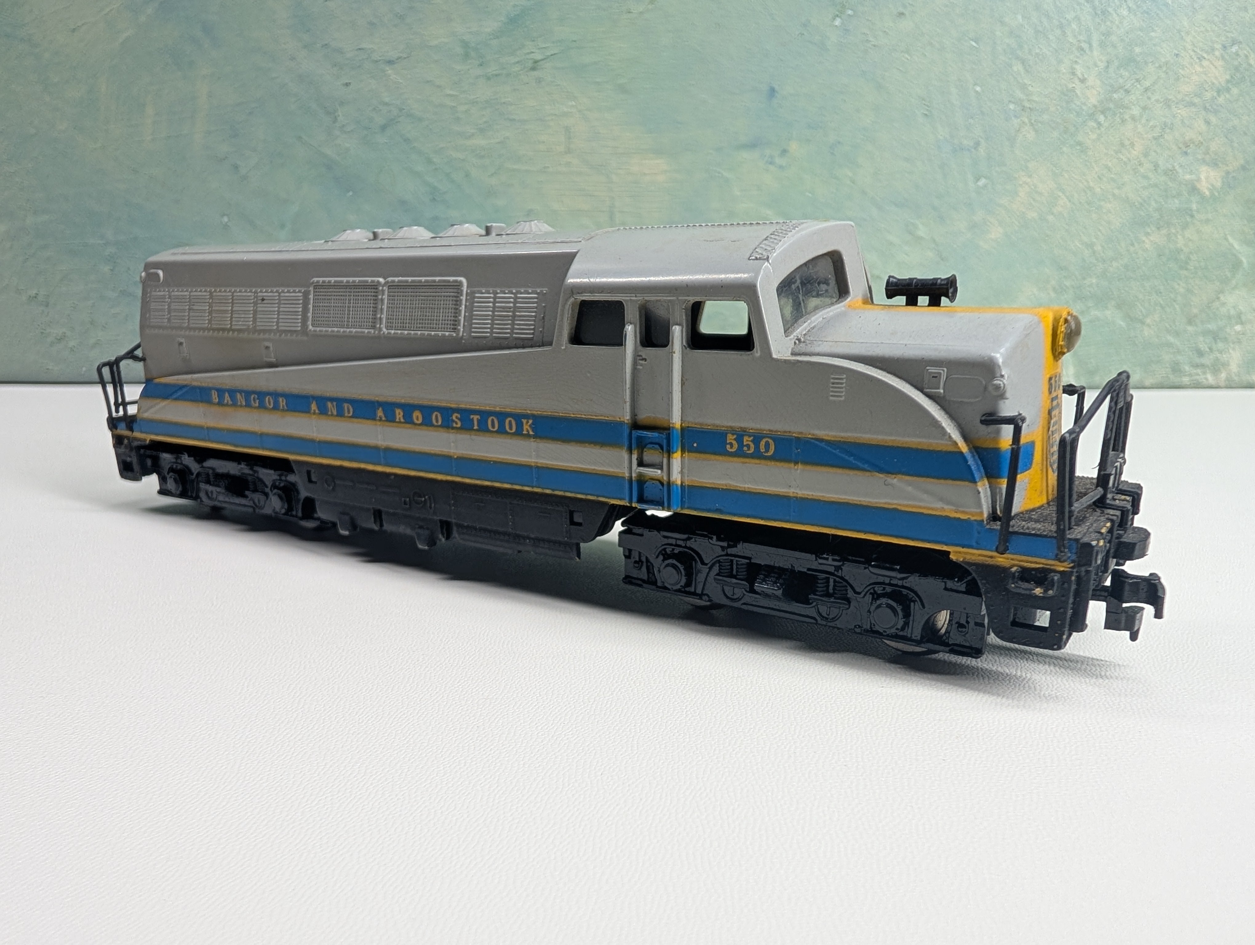 USED AHM HO Scale BL-2 Diesel Locomotive Bangor and Aroostook #550 Tested DC