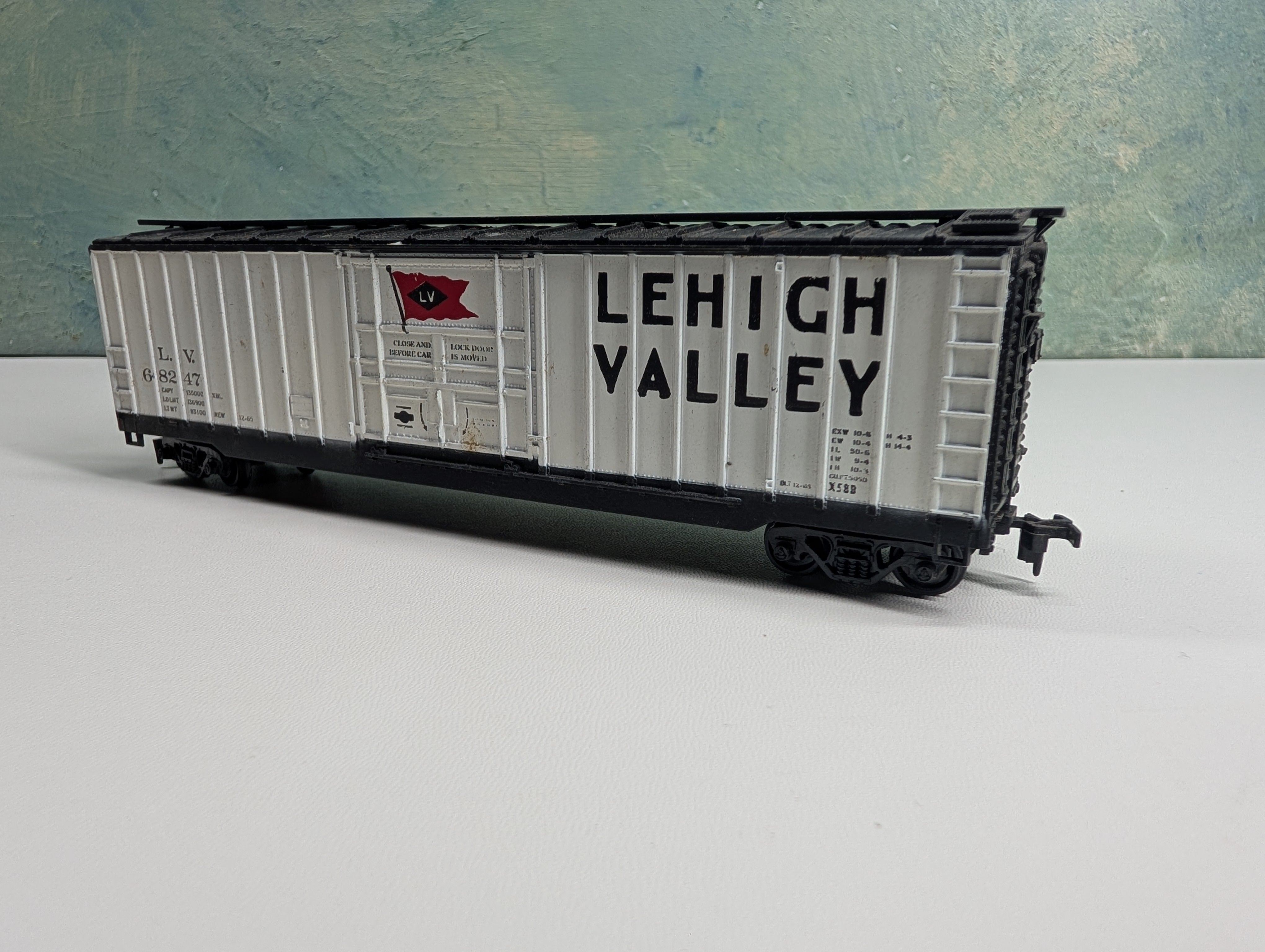 USED Athearn HO Scale 50' Box Car Lehigh Valley LV #68247