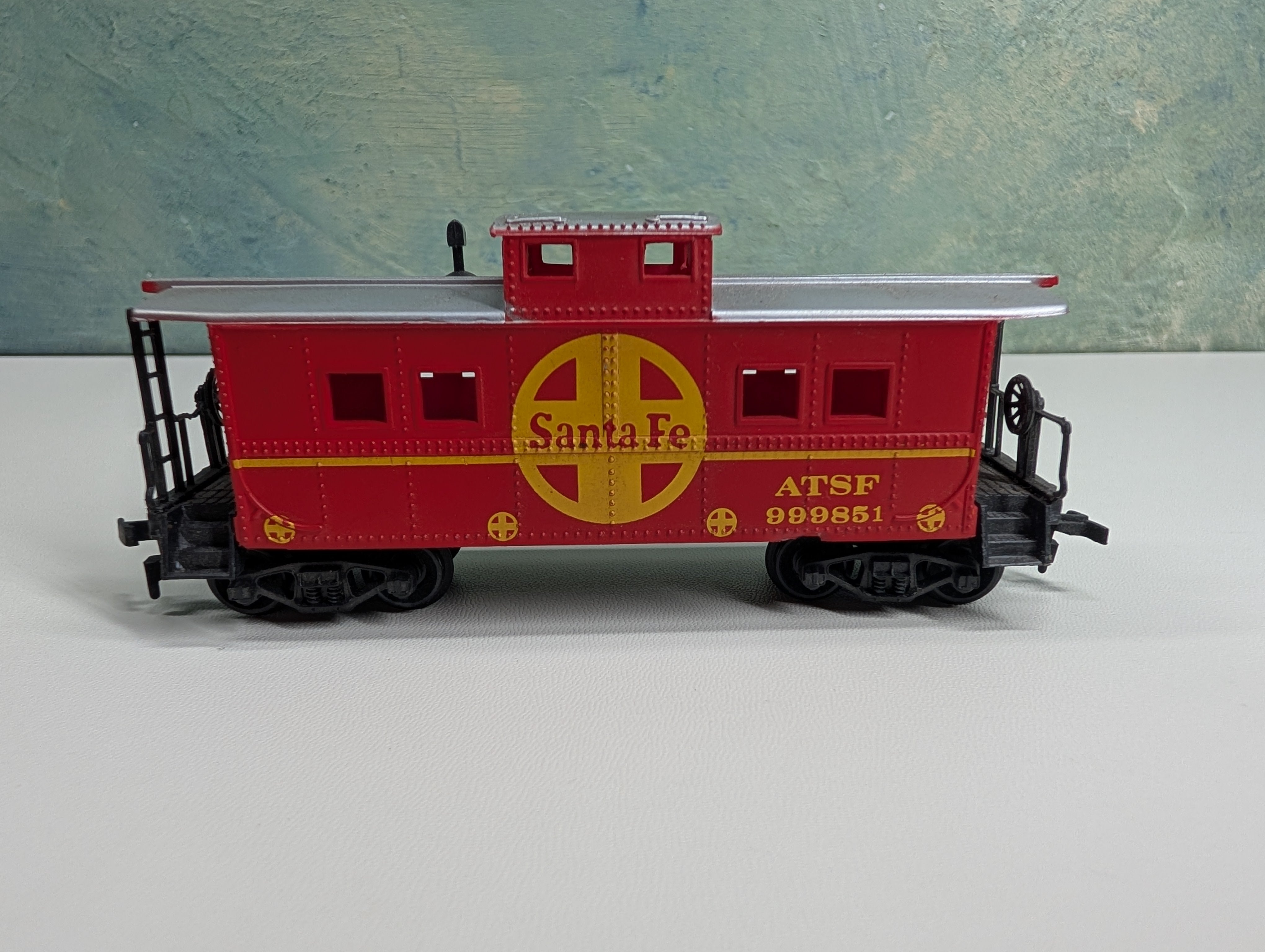 USED Life-Like HO Scale Caboose Santa Fe ATSF #999851