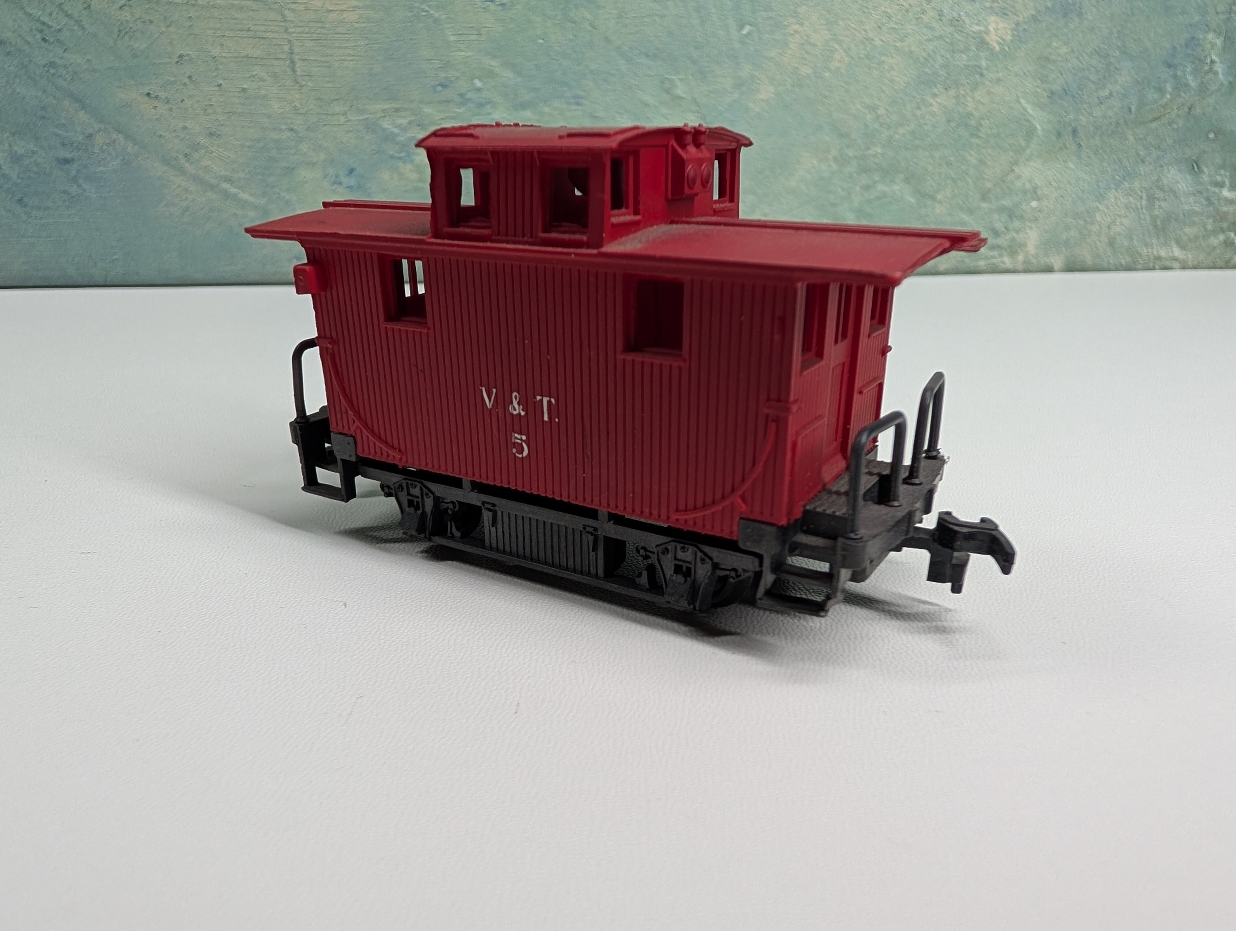 USED Rivarossi HO Scale Old Time Bobber Caboose V&T #5