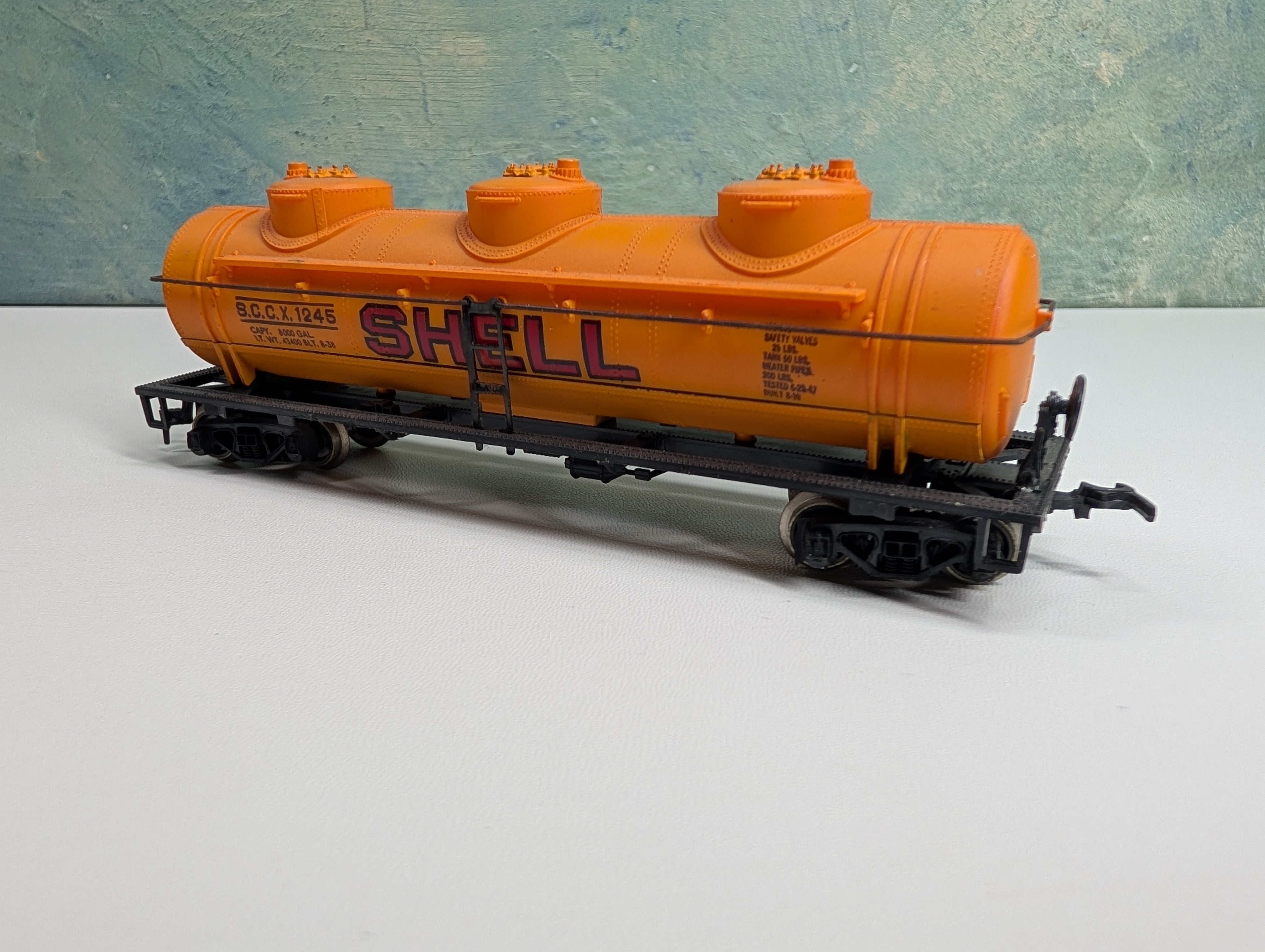 USED HO Scale Triple Dome Tank Car Shell SCCX #1245
