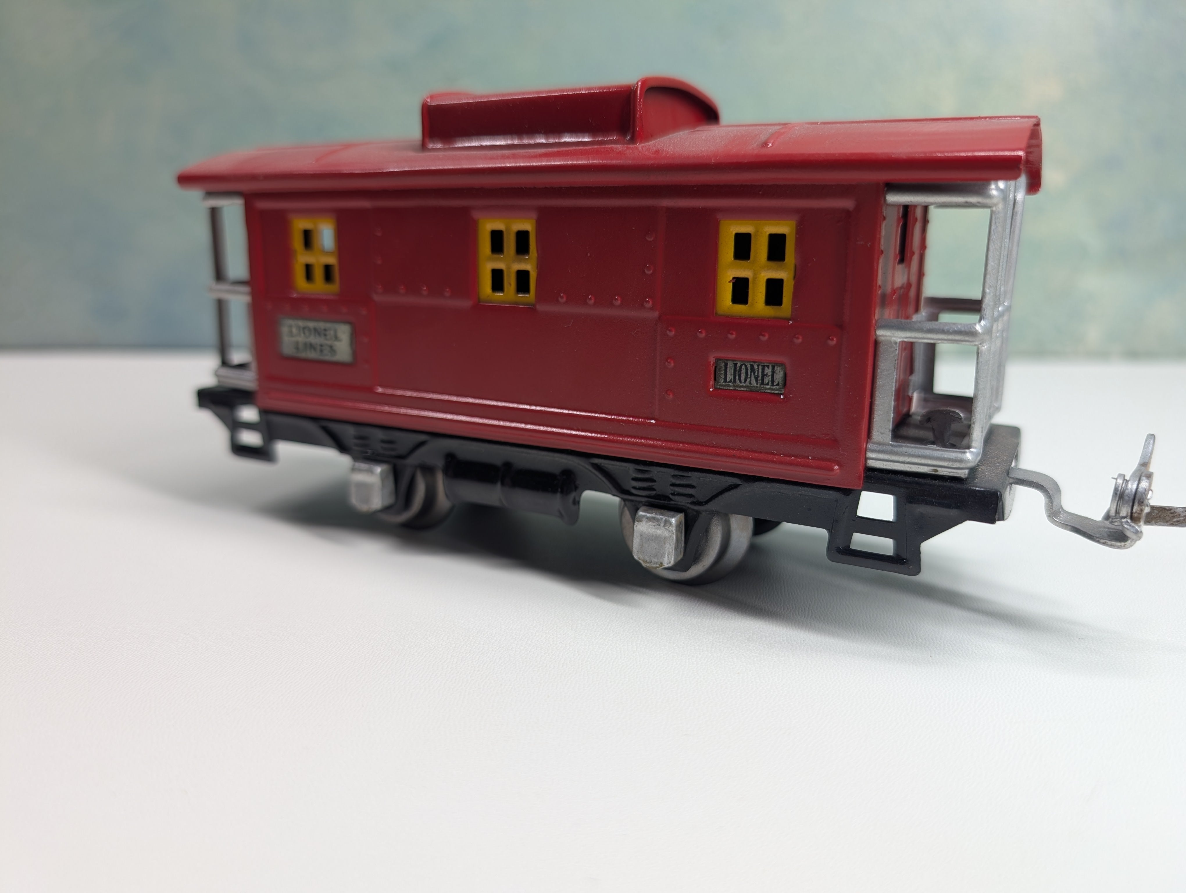 USED Lionel O Caboose Lionel Lines No Road Number