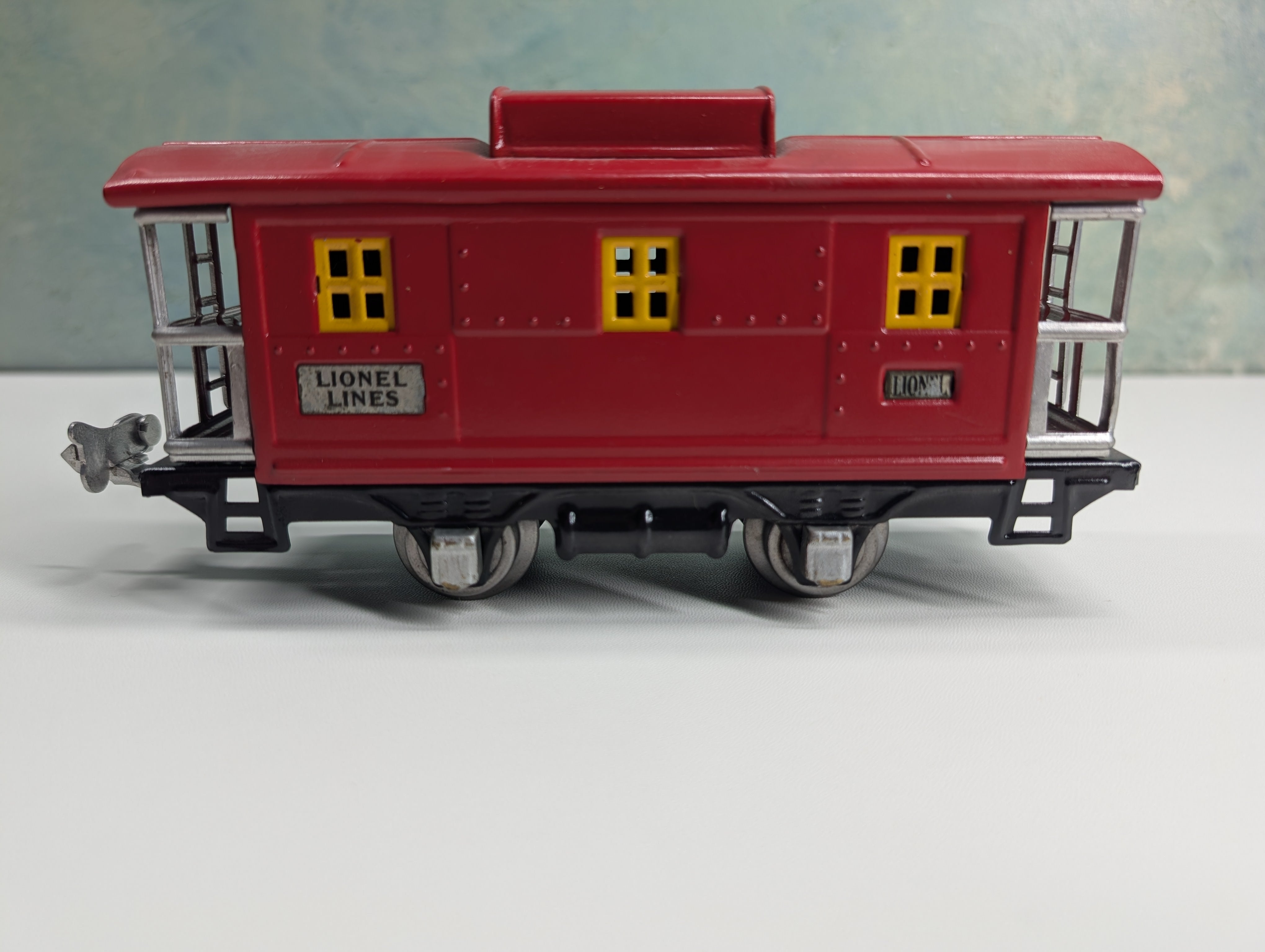 USED Lionel O Caboose Lionel Lines No Road Number