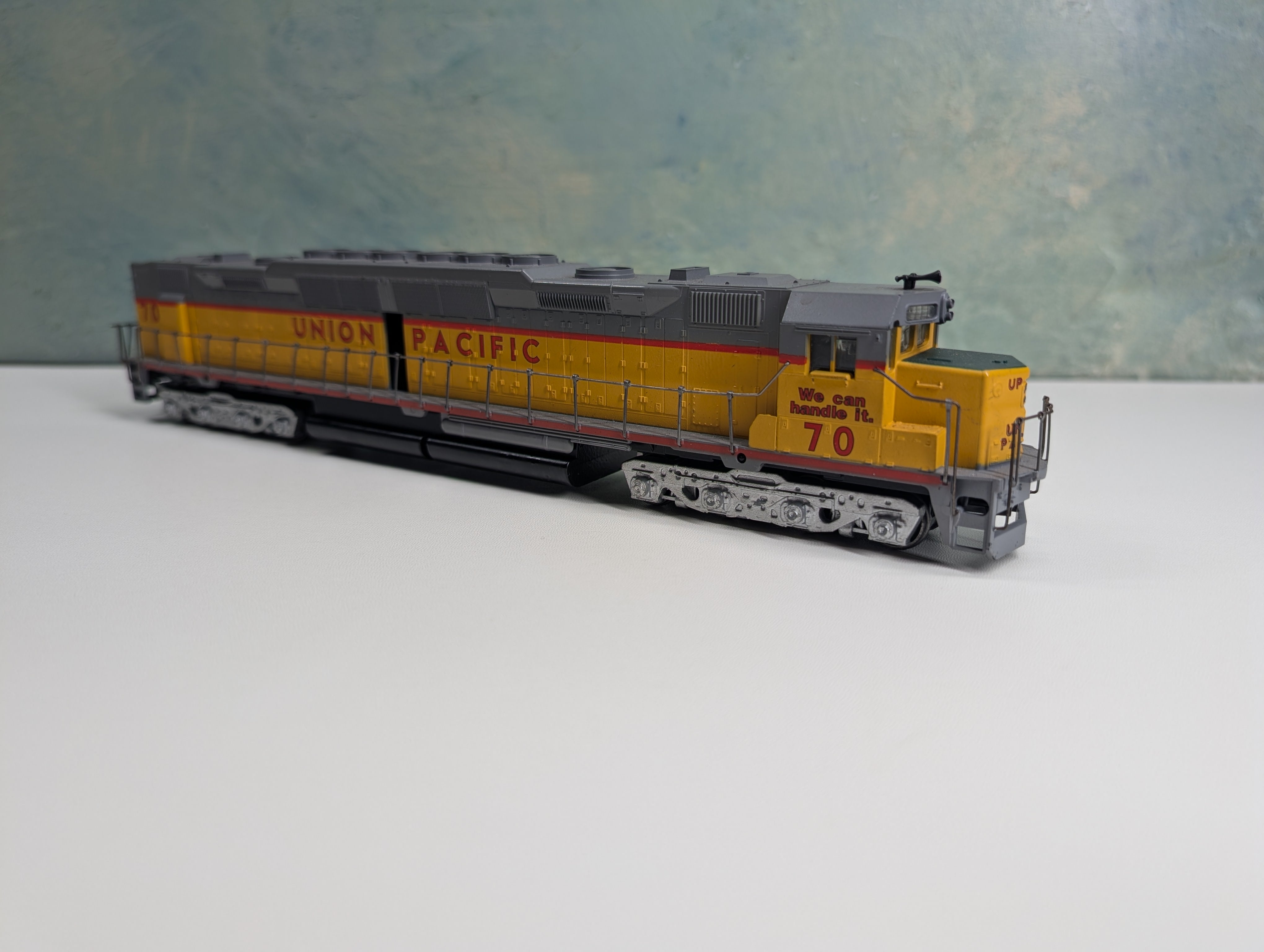 USED Athearn HO Scale DD40 Diesel Locomotive Union Pacific UP #70 Tested DC