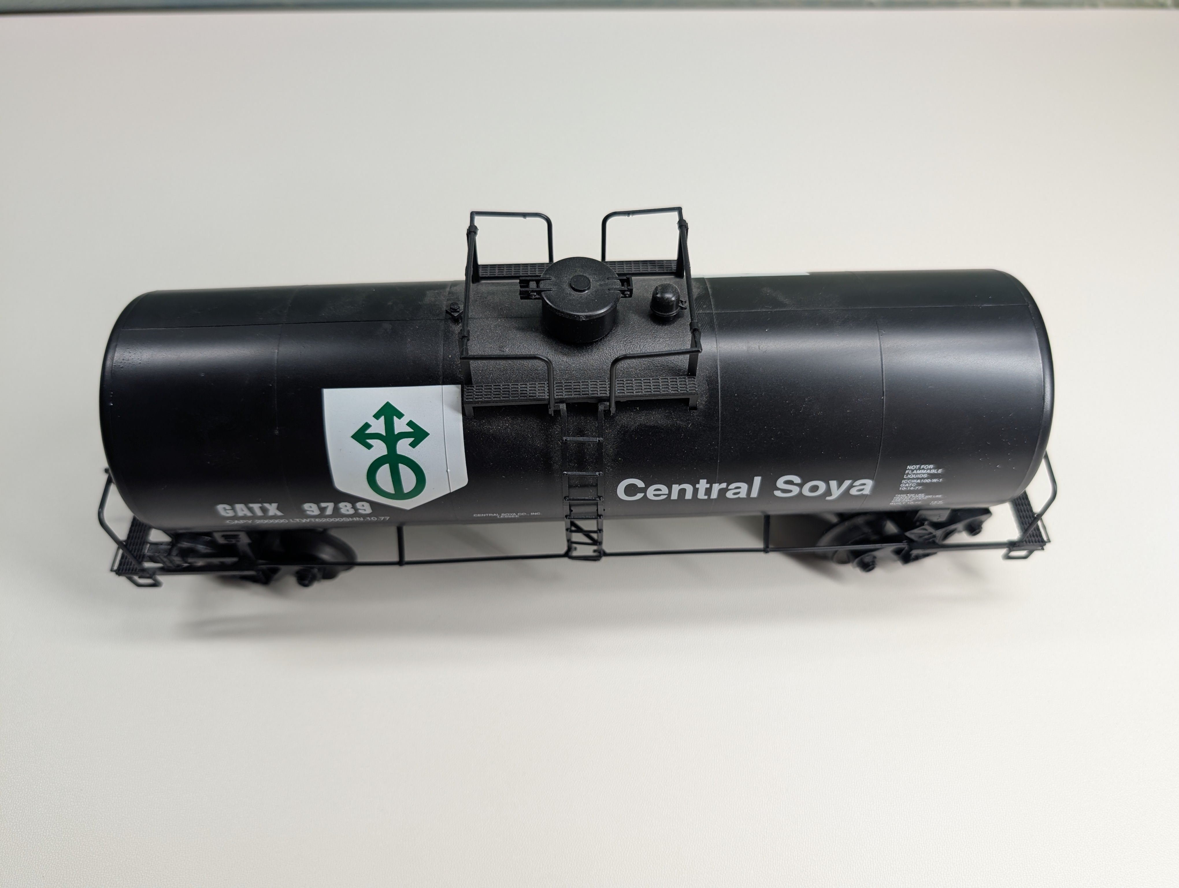 USED Weaver O Tank Car Central Soya GATX #9789 3-Rail