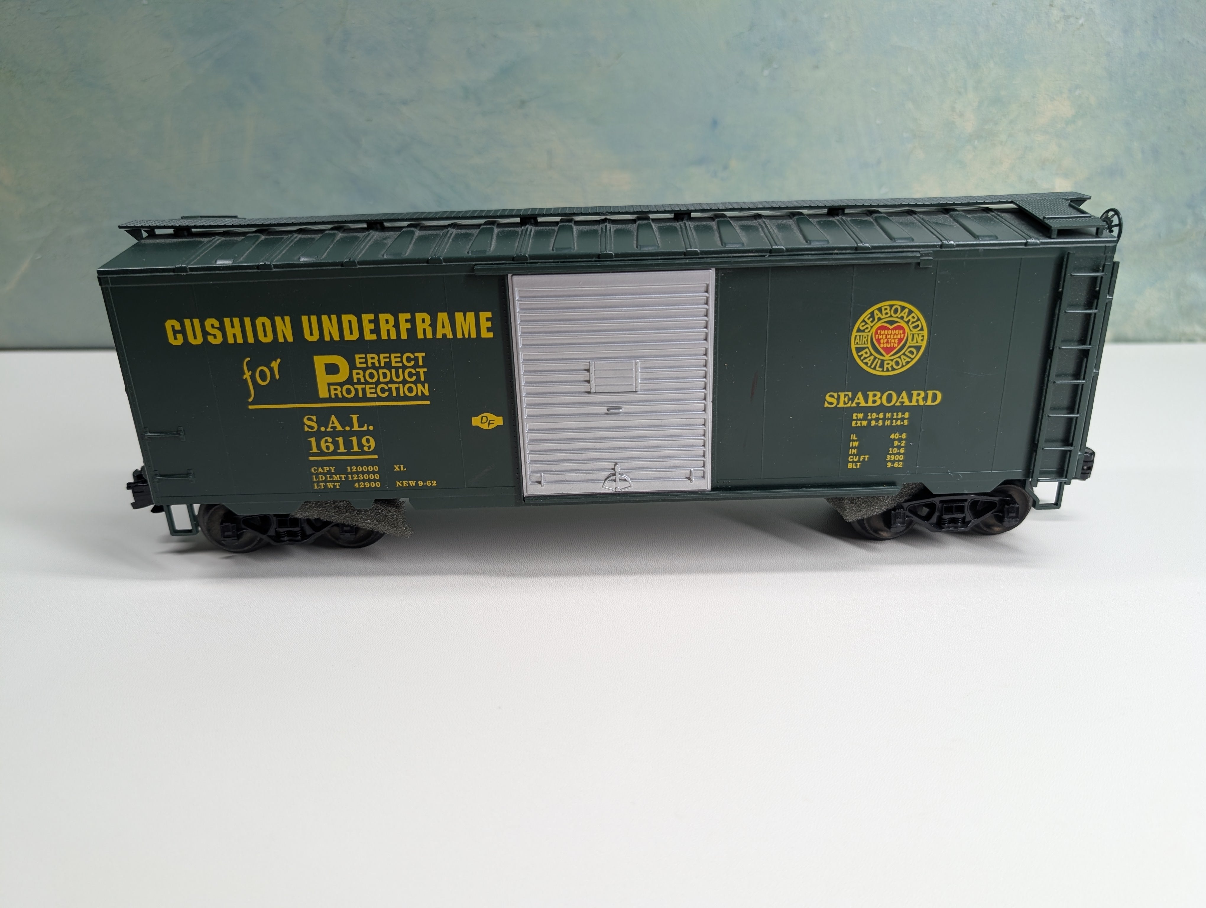 USED Weaver O PS-1 40' Box Car Seaboard SAL #16119 3-Rail Pertersen Supply