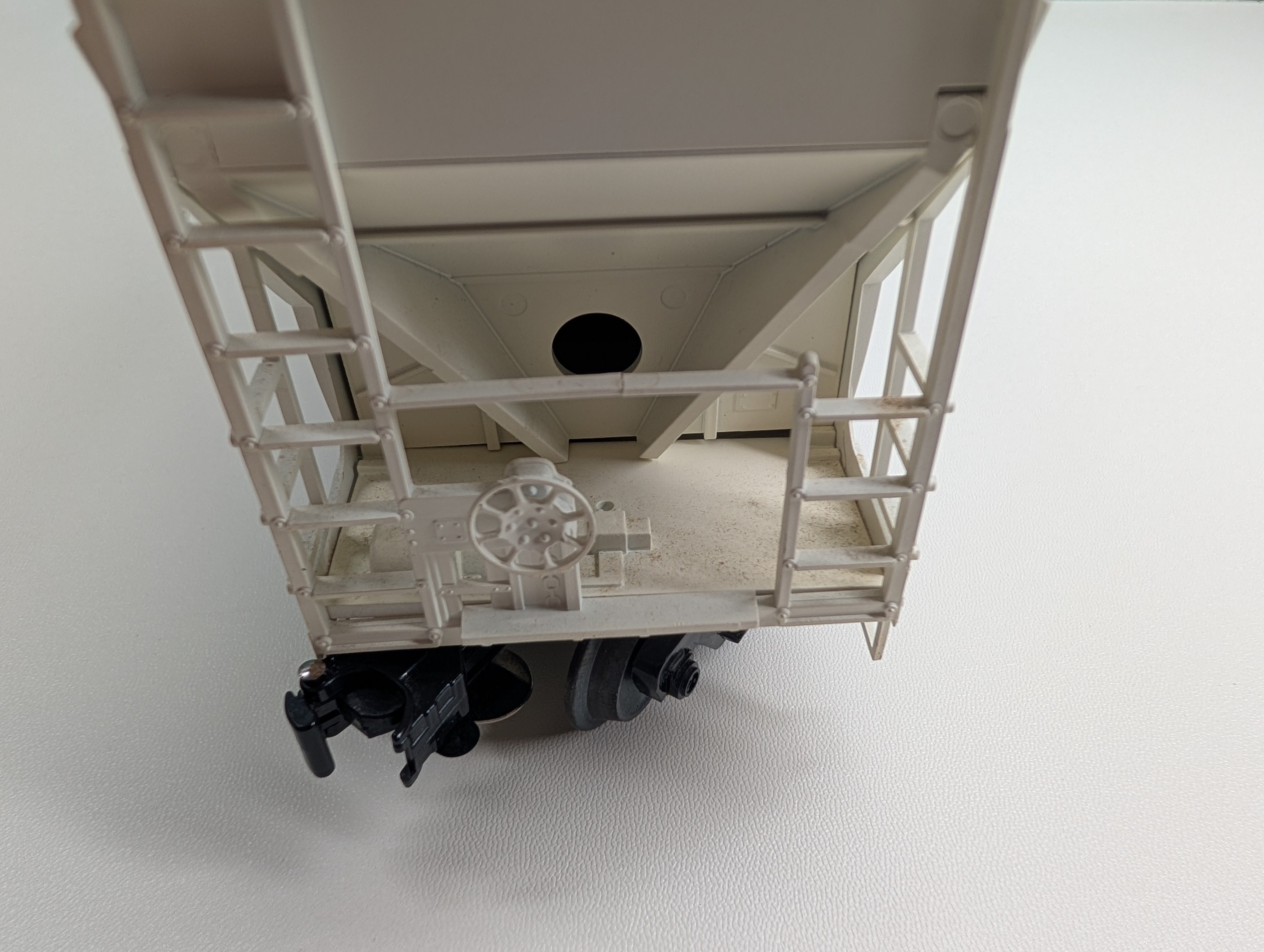 USED Weaver O Covered Hopper Sunbeam Bread PLCX #44222 3-Rail Bekada Custom