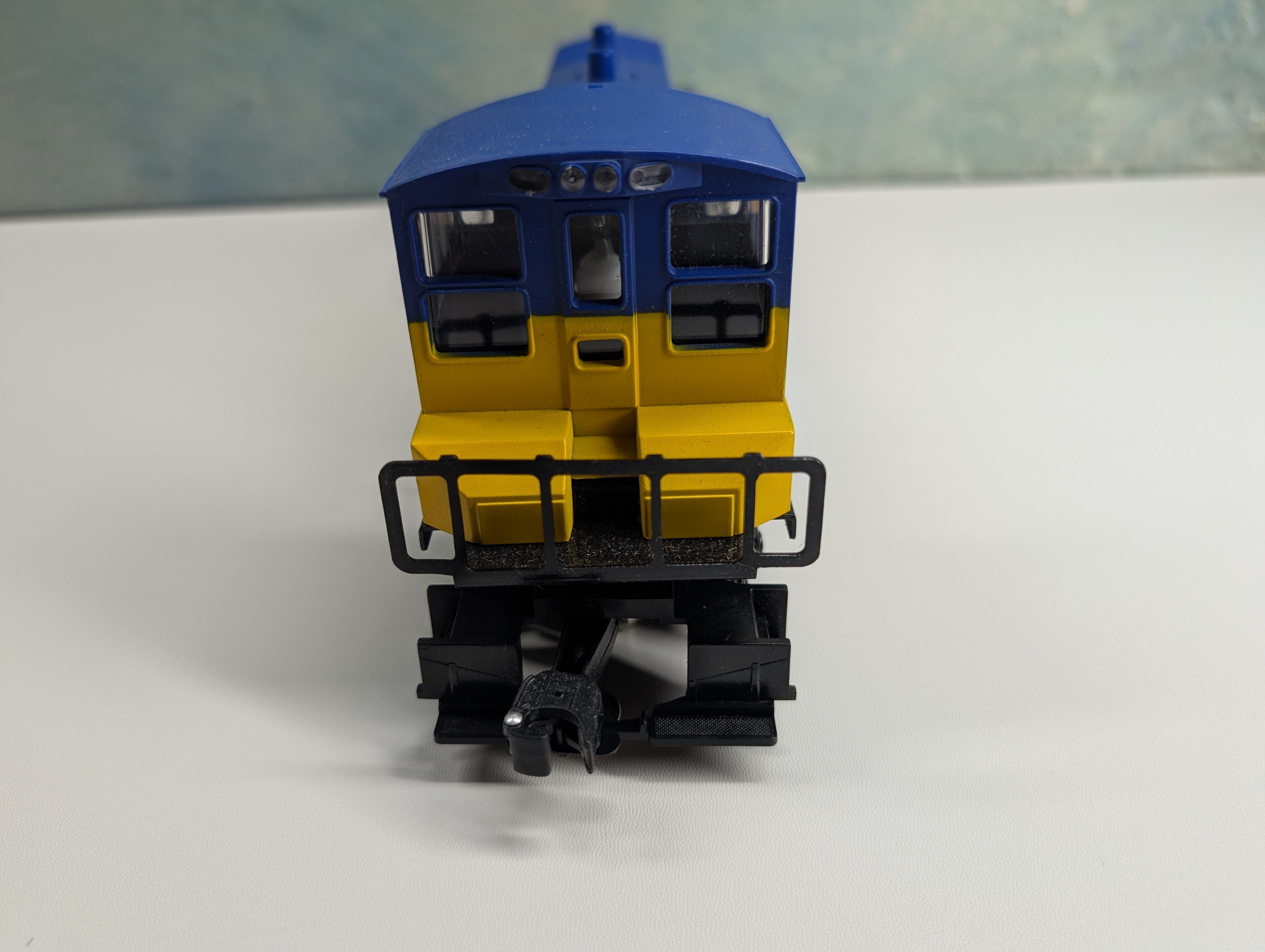 K-Line O Diesel Locomotive Chessie System C&O #2210 Tested!