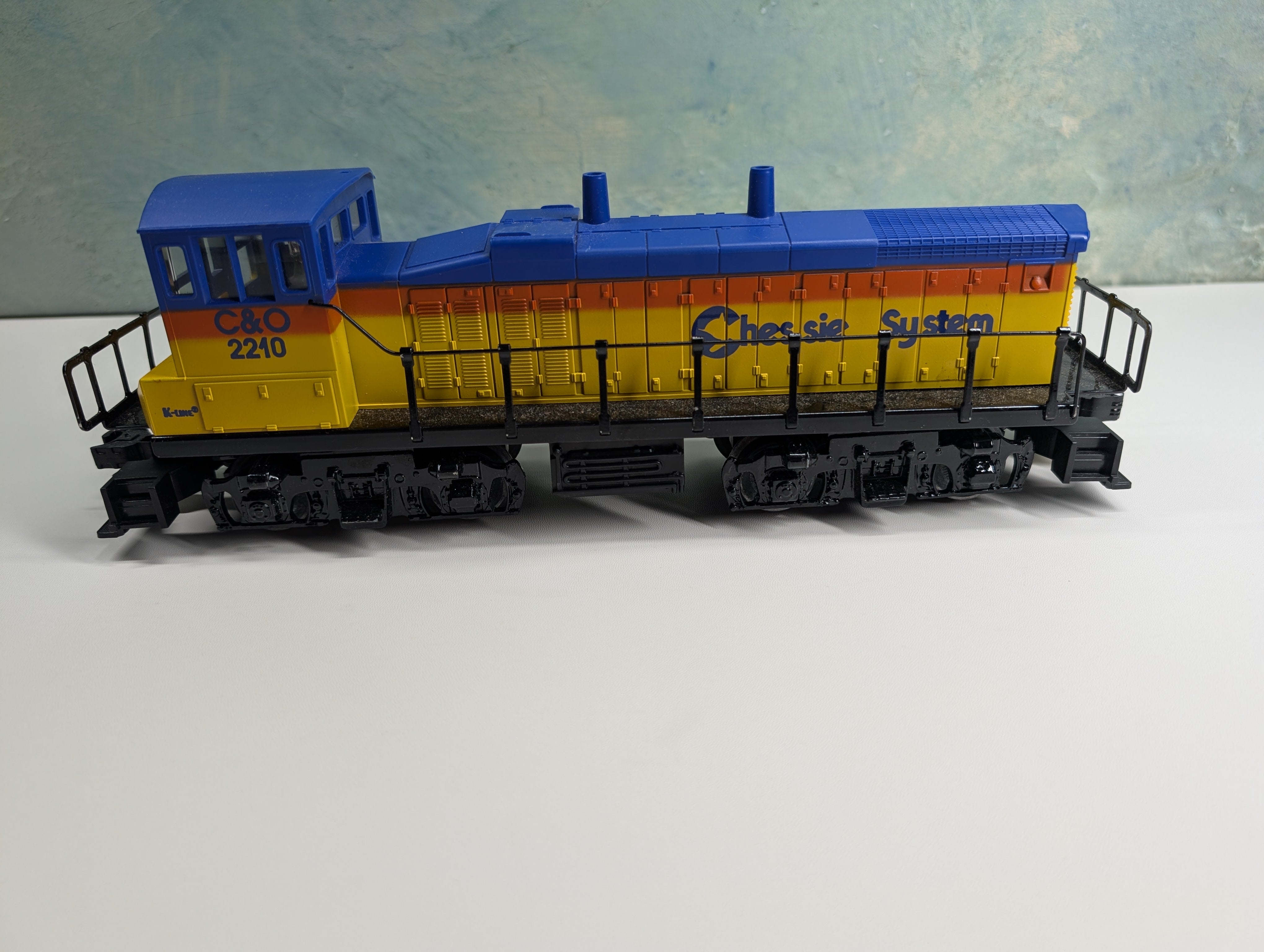 K-Line O Diesel Locomotive Chessie System C&O #2210 Tested!