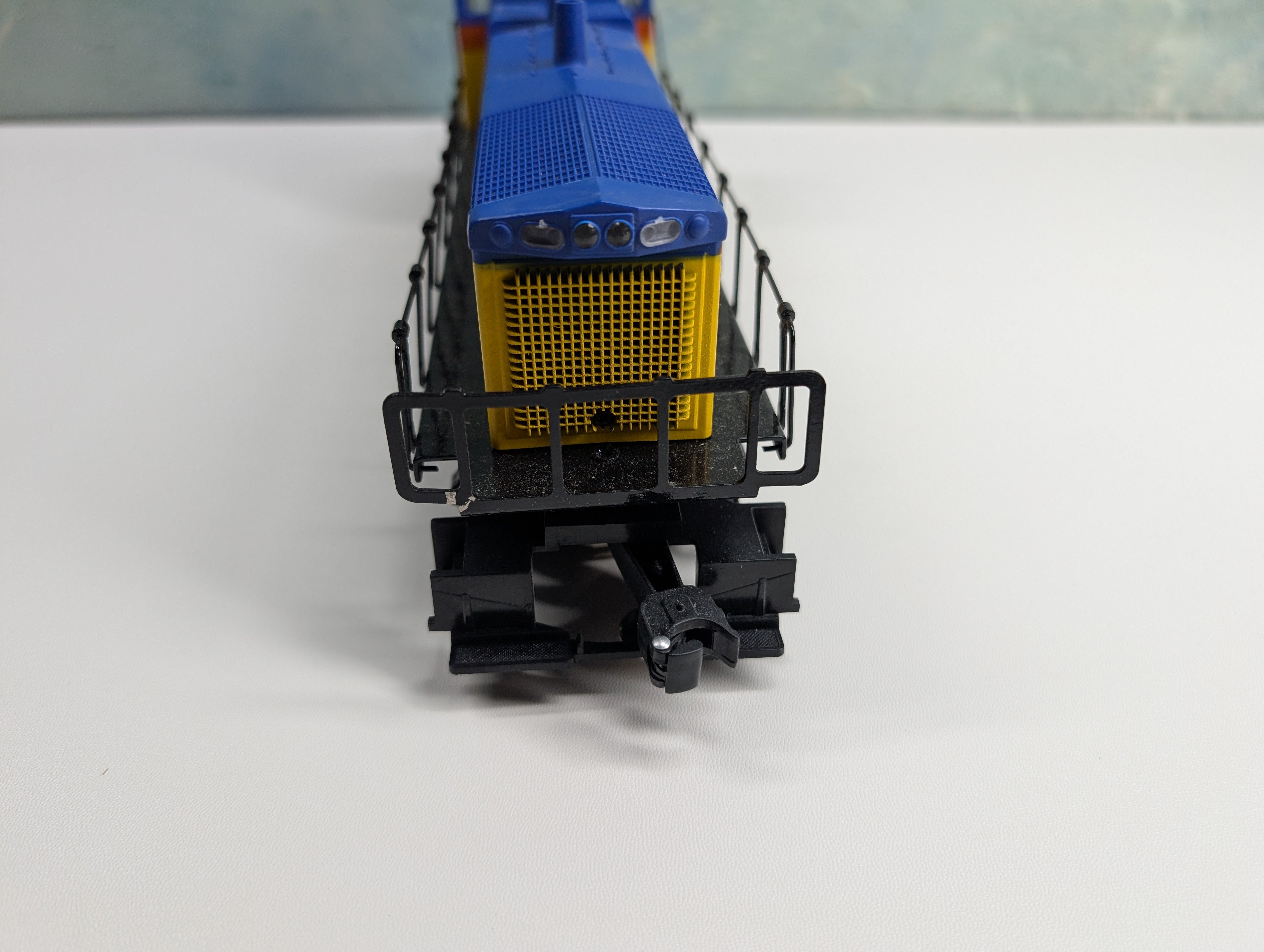 K-Line O Diesel Locomotive Chessie System C&O #2210 Tested!