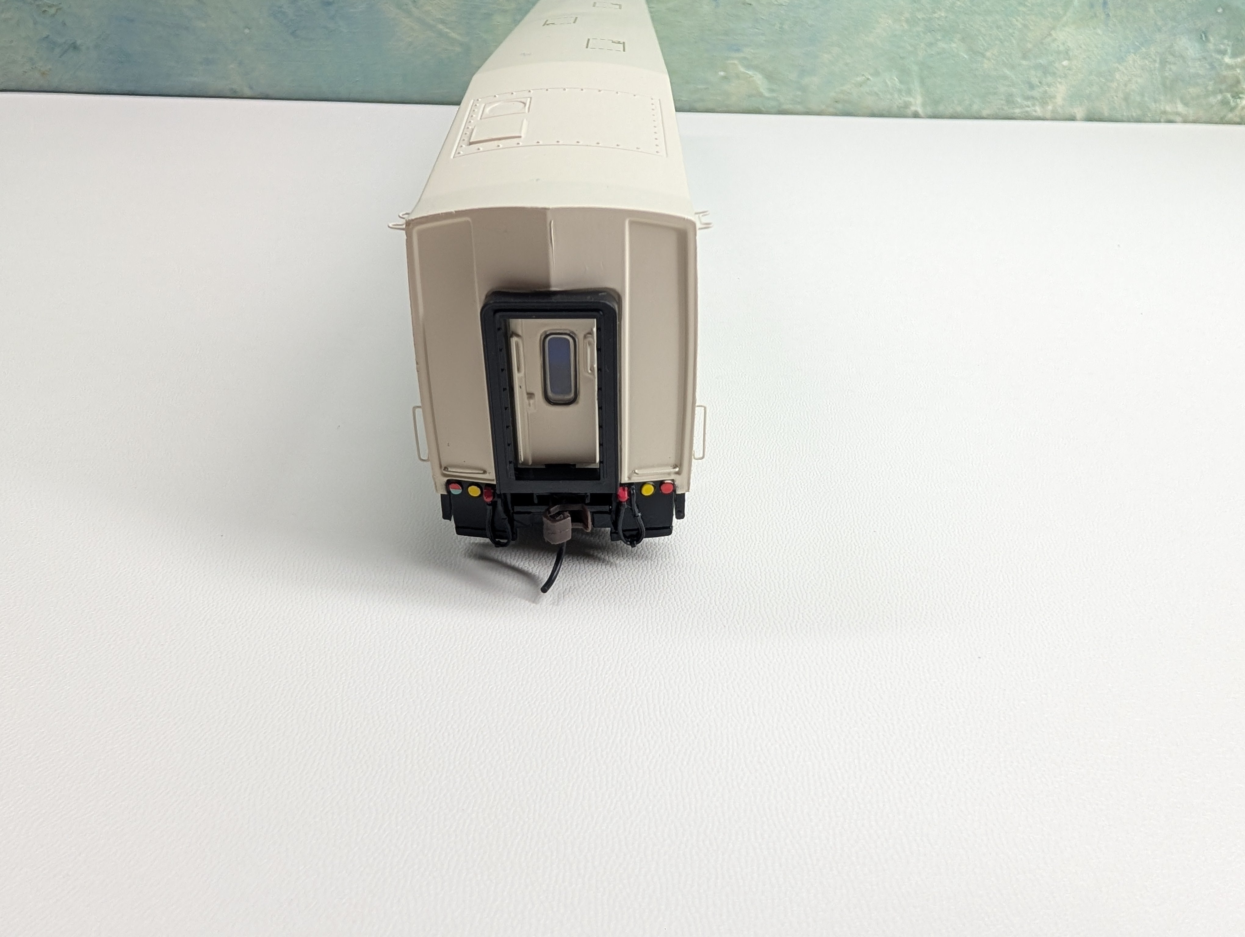 USED Athearn 2541 HO Scale Bombardier Control Car GO Transit #225