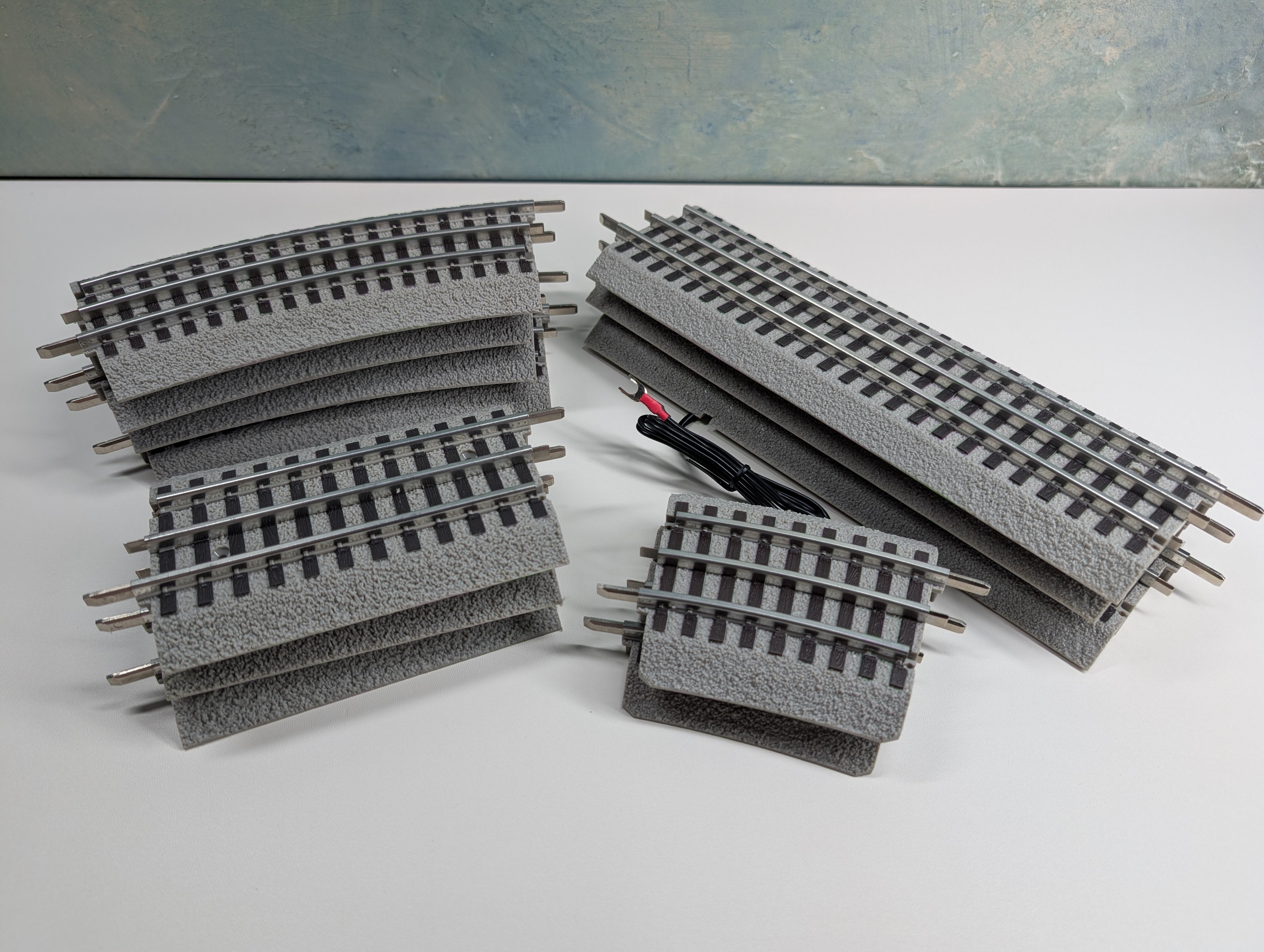 USED Lionel O Lot of Fastrack (various pieces) (12 pcs)