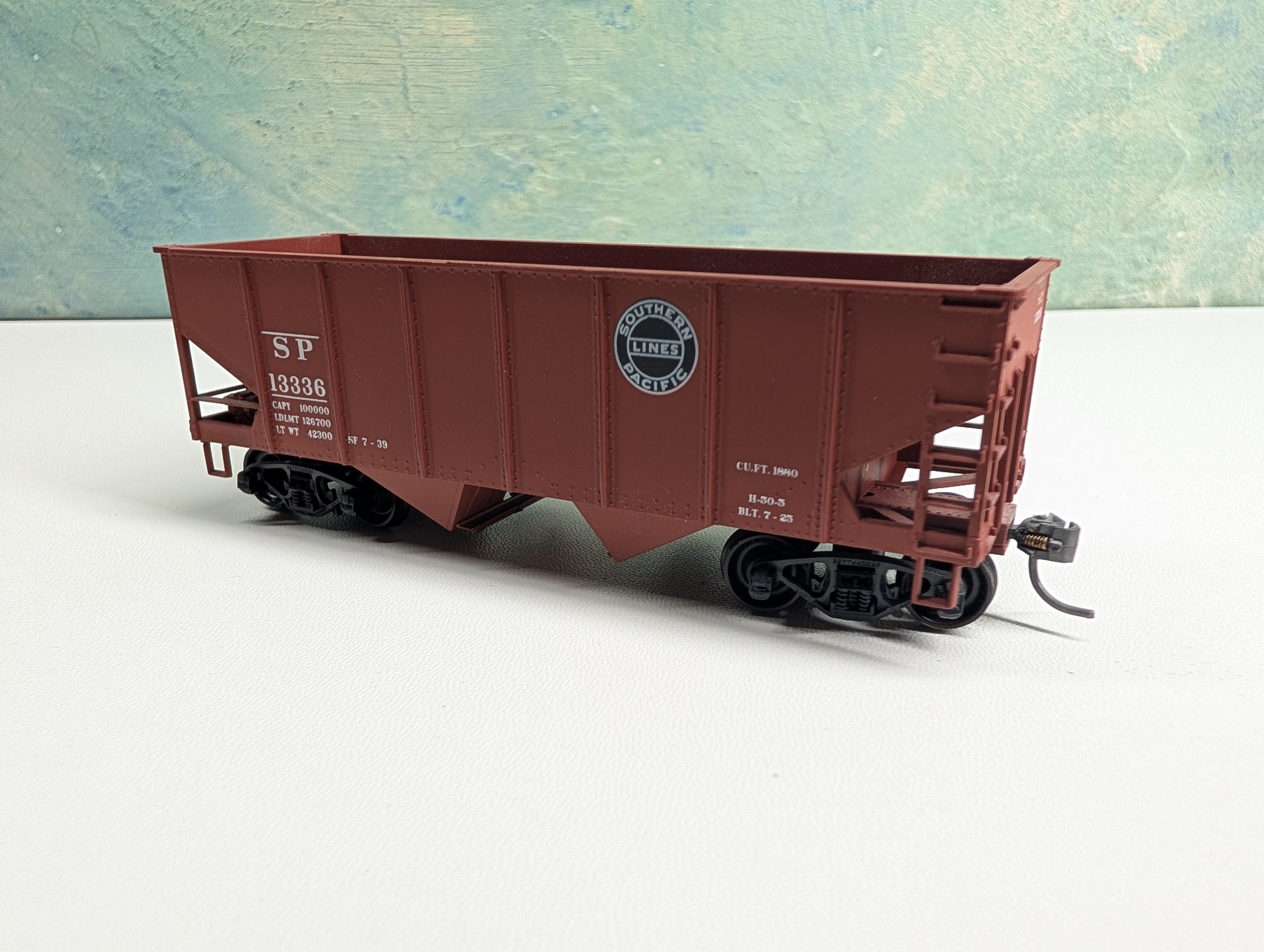 USED Accurail HO Scale 2 Bay Hopper Southern Pacific SP #13336